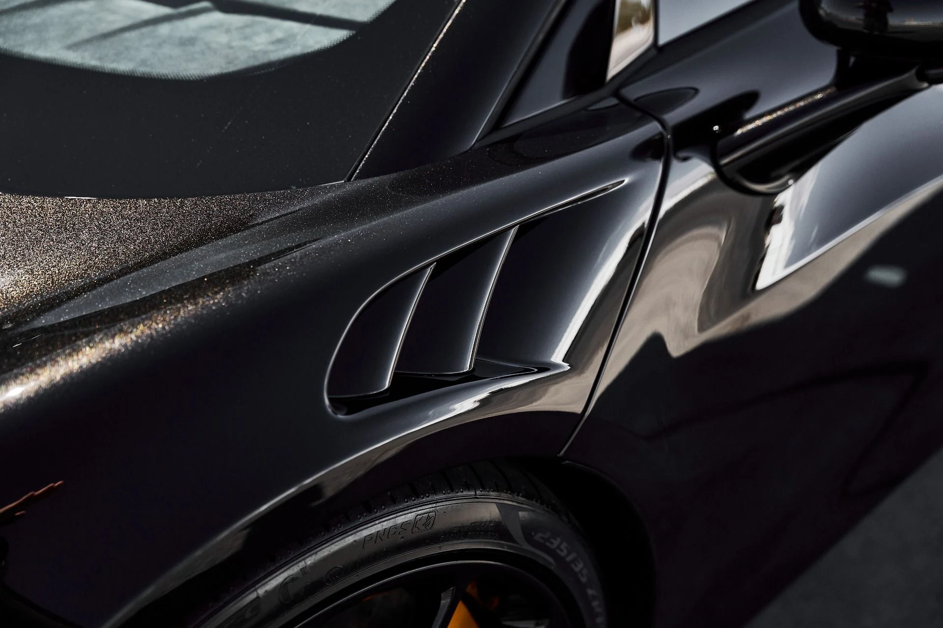 mph007_3442811766_Used_2026_Mc_Laren_Artura_Vision_1777507440_dc234a3d79