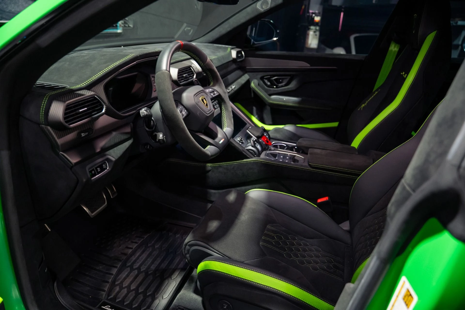 mph007_3444493897_Used_2023_Lamborghini_Urus_Performante_Full_Carbon_Pack_Stealth_PPF_1785519907_1b7c1e23c6