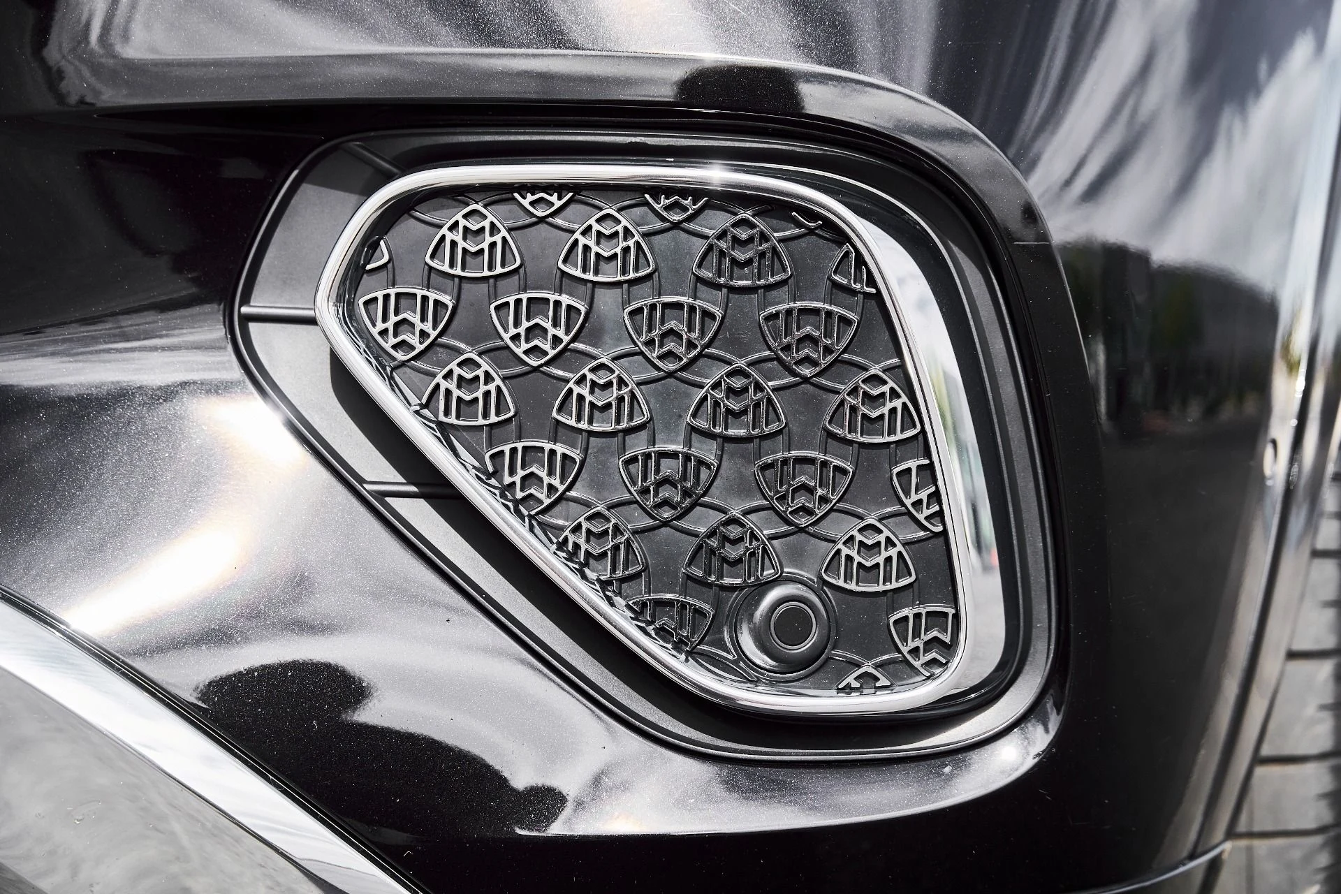 mph007_3449140818_Used_2024_Mercedes_Benz_GLS_Maybach_GLS_600_1773530582_61830a03d9