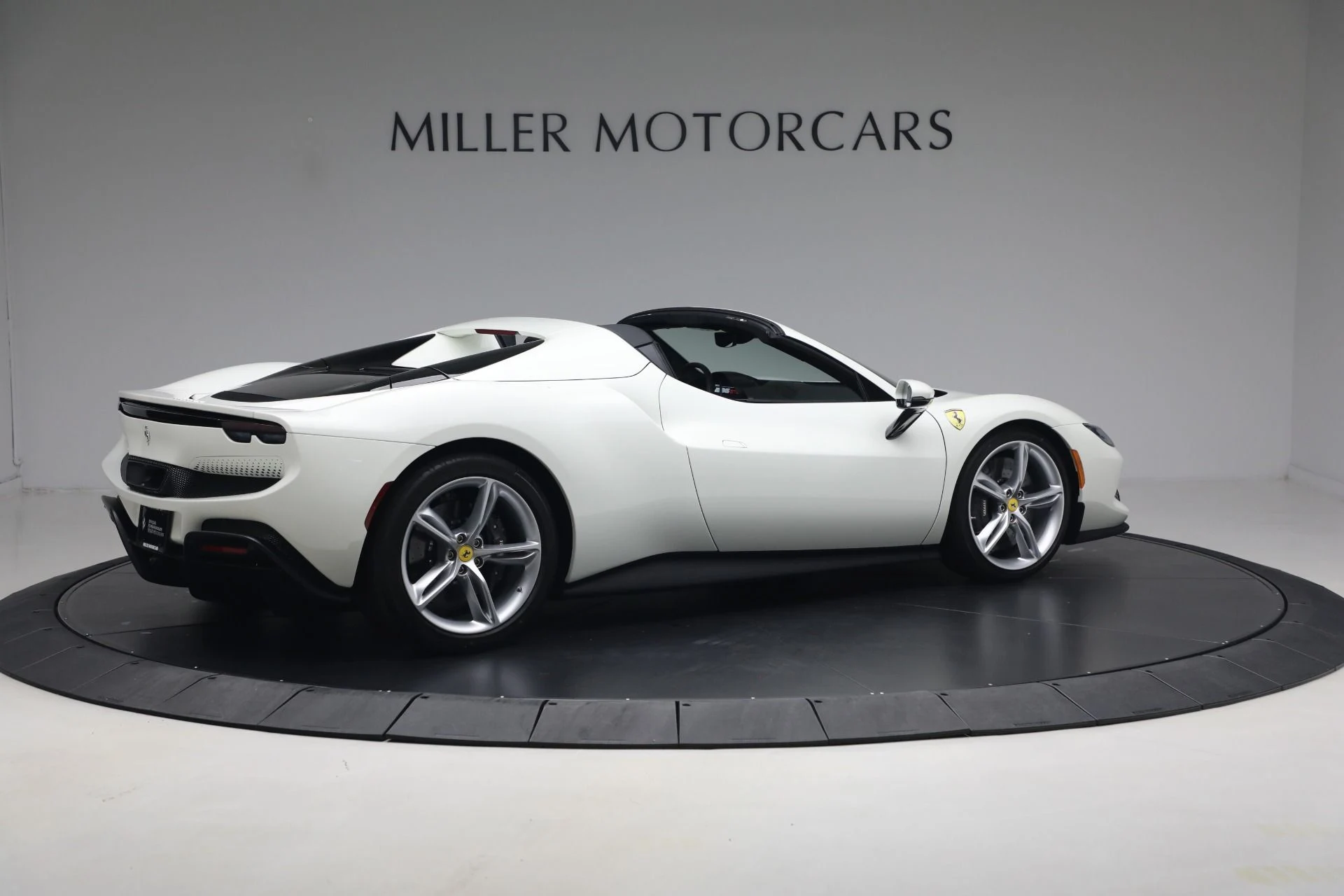 mph007_3451414954_Used_2025_Ferrari_296_GTS_1780951812_0a0b526831