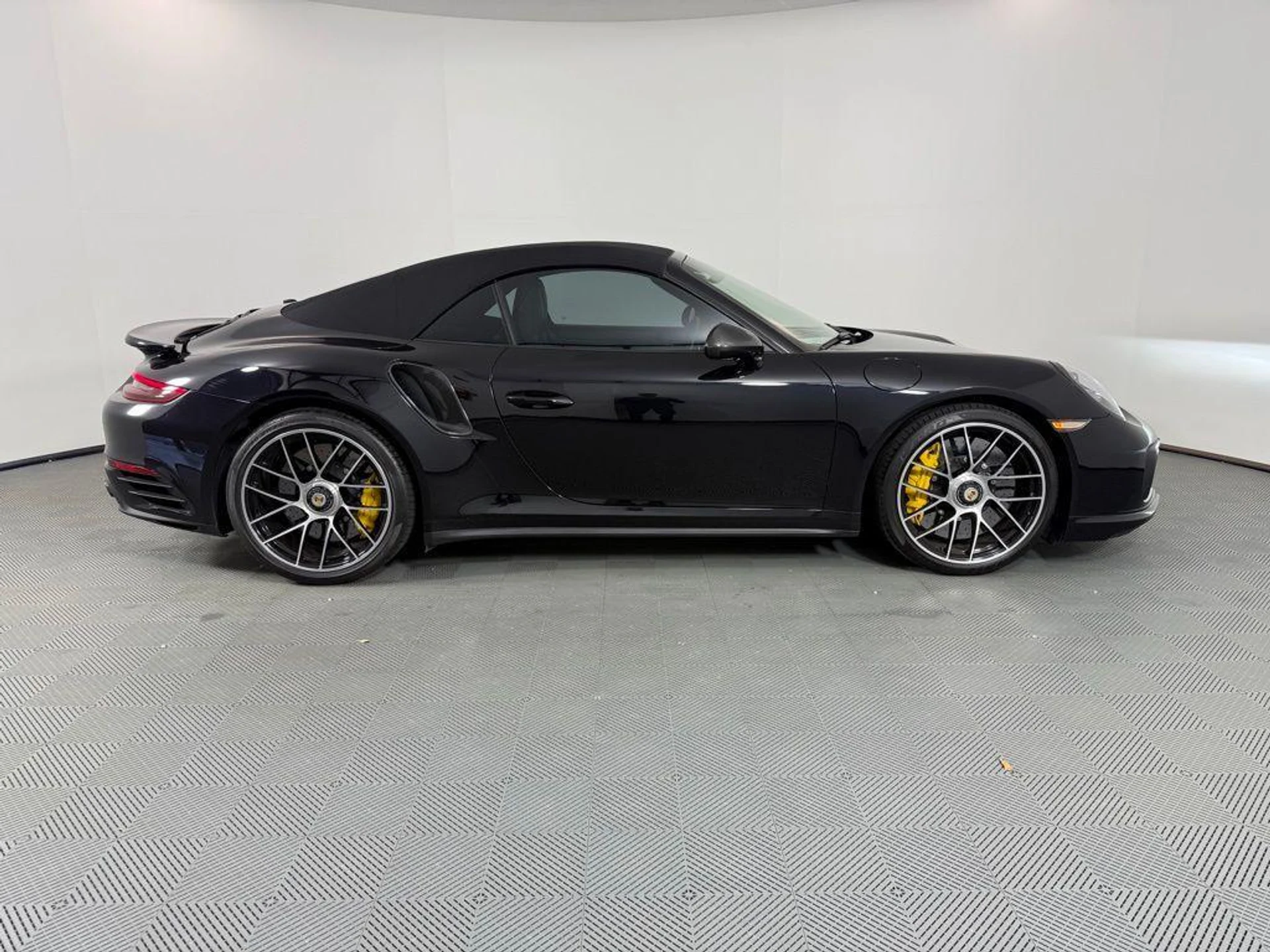 mph007_3451562200_X9on9_Lc9br41_C3sfkhlhw_G5_Dr_Q_cc491a0469