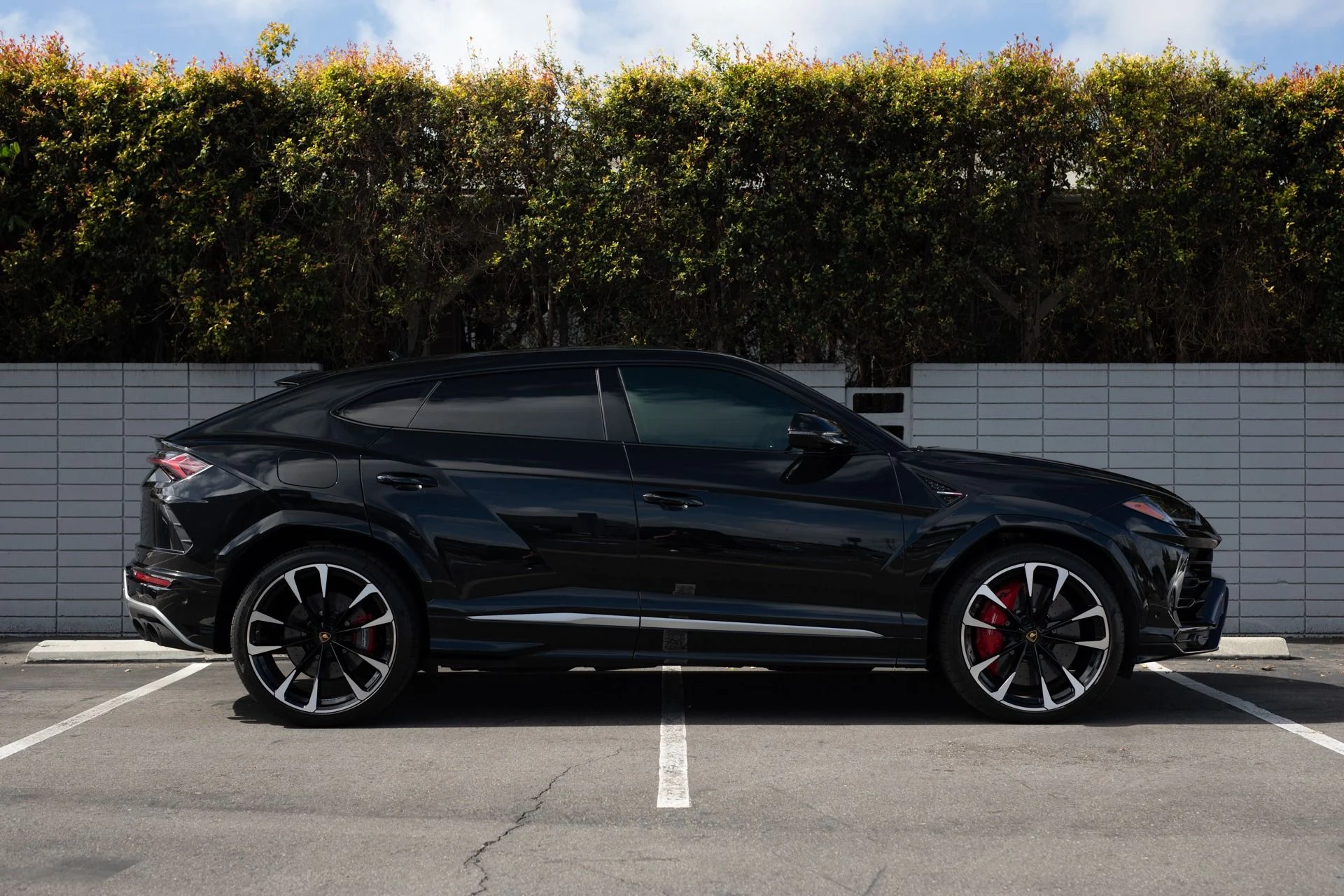 mph007_345387606_Used_2020_Lamborghini_Urus_1739815947_e79d0e5c62