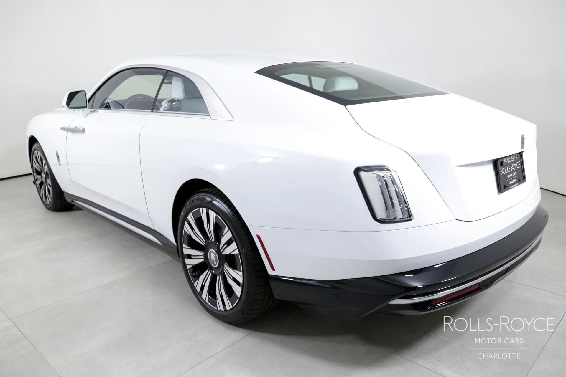 mph007_3459550016_Used_2024_Rolls_Royce_Spectre_1712872063_905d8eb438