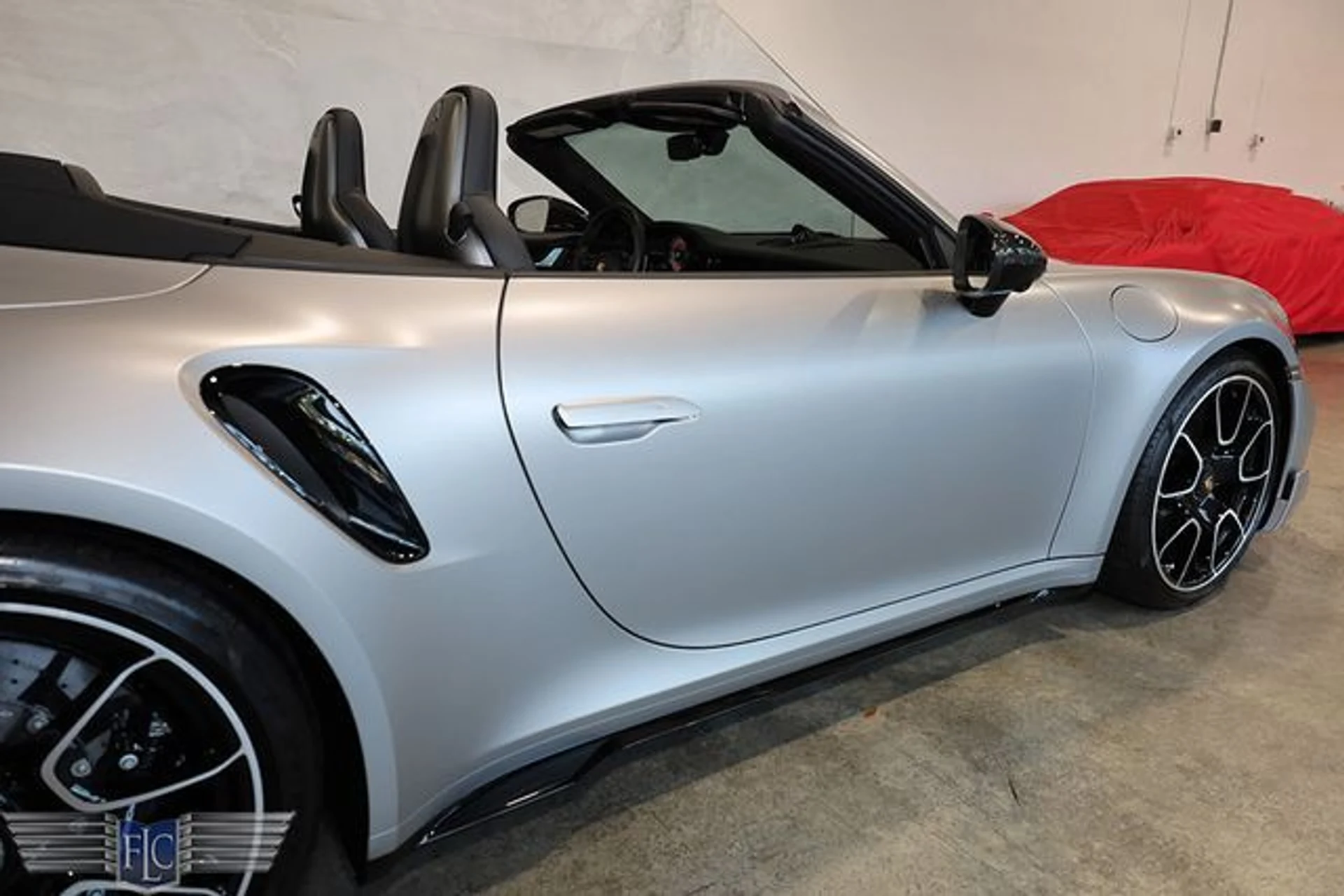 mph007_3467996416_used_2025_porsche_911_turboscabriolet_9689_23063481_12_640_748f1749a7