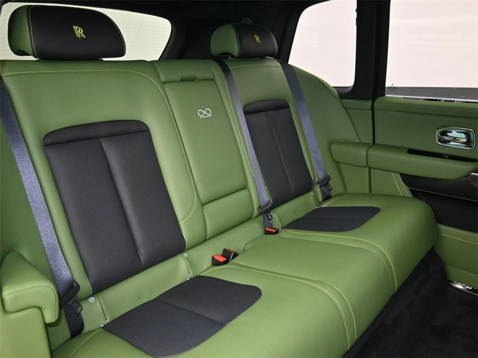 mph007_3470140187_414ceb18a3f1cea5a2a4365eff33e1bax_ae10d8742d