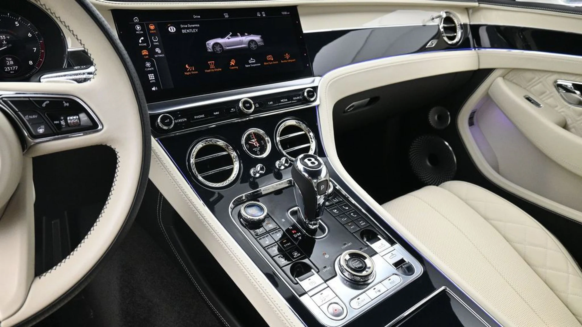 mph007_3472394339_ac1ed4ba784943d86a181e8bdd300068x_b89eb69952