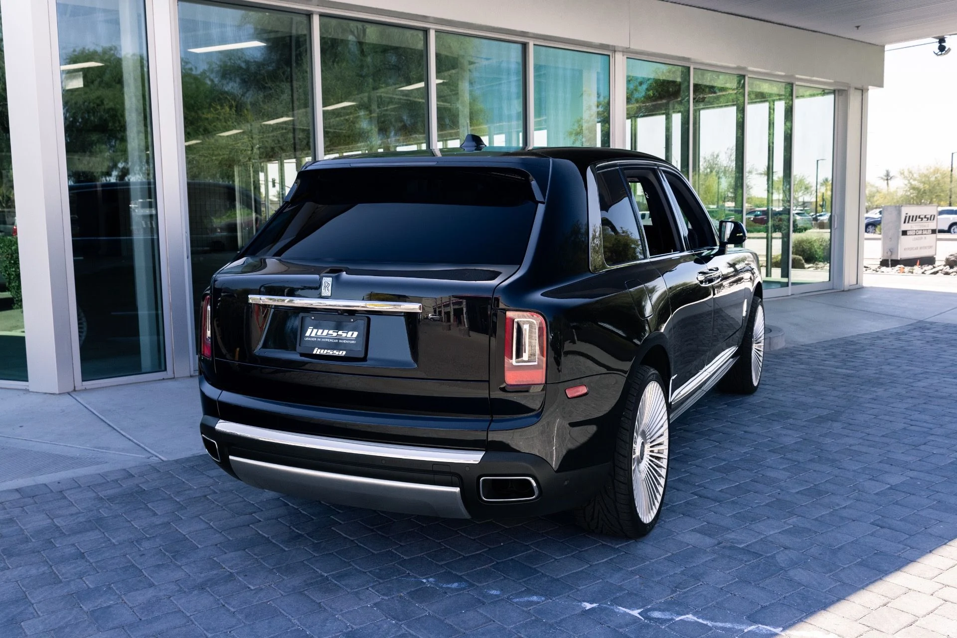 mph007_3489478658_Used_2021_Rolls_Royce_Cullinan_1774297263_c3203f21ca