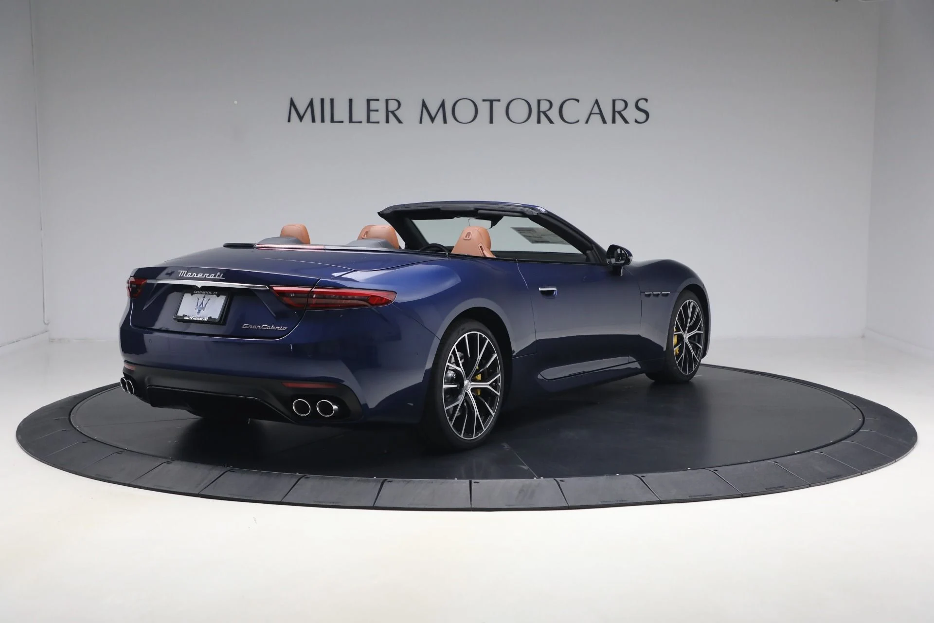 mph007_3489988035_New_2026_Maserati_Gran_Cabrio_1777996070_0b3c83c005