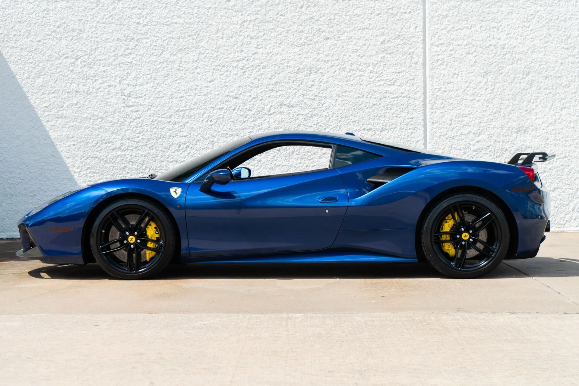 mph007_3491364350_Used_2018_Ferrari_488_GTB_1790107764_d6d5fed1d5