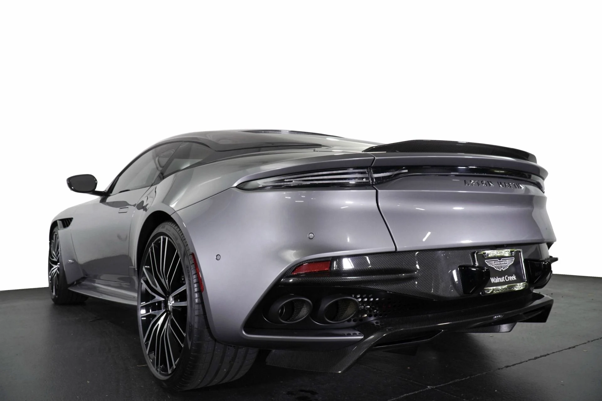 mph007_3493173257_Used_2020_Aston_Martin_DBS_Superleggera_1767029161_57401808a1