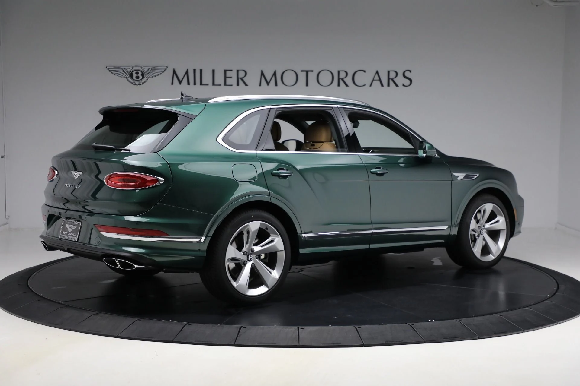 mph007_349815614_New_2025_Bentley_Bentayga_V8_7dae084493