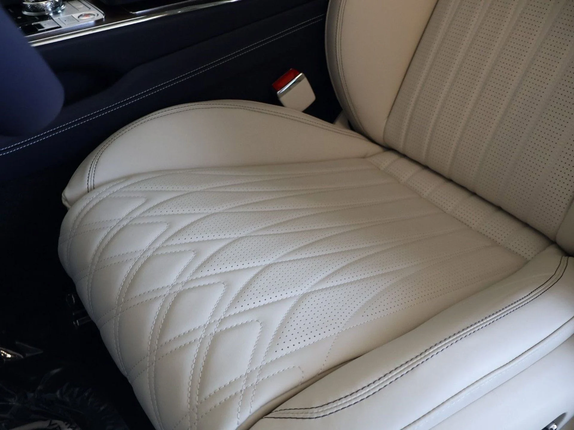 mph007_3503393974_4b71d1eb212e4cced39e0dc490d7caefx_d9db341b0d