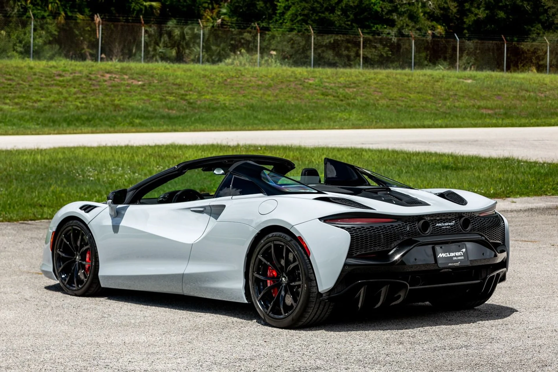 mph007_3514975408_446_p8_l_18c5af403d