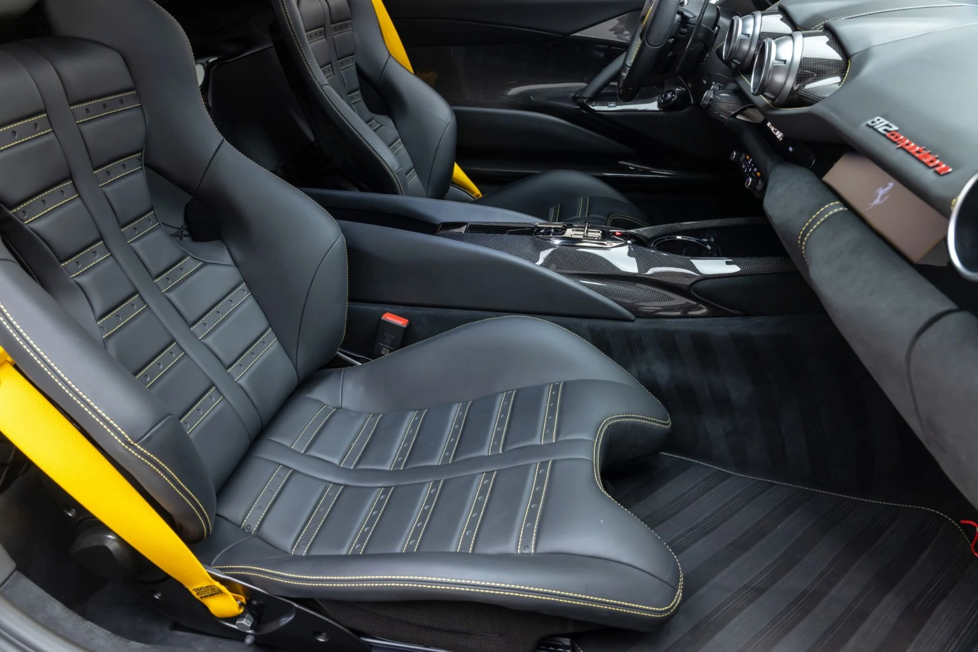 mph007_352289023_13030_p8_l_28420a11dc