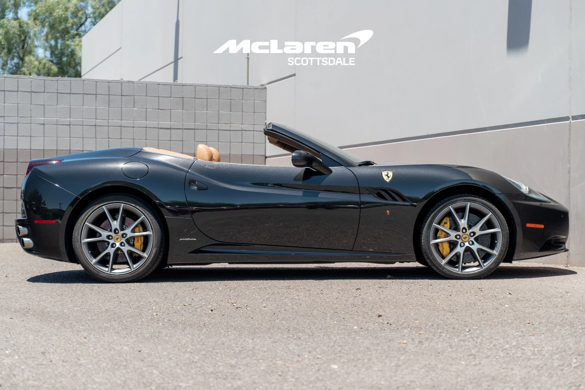 mph007_3524168161_Used_2014_FERRARI_CALIFORNIA_1784916408_4110f04bac