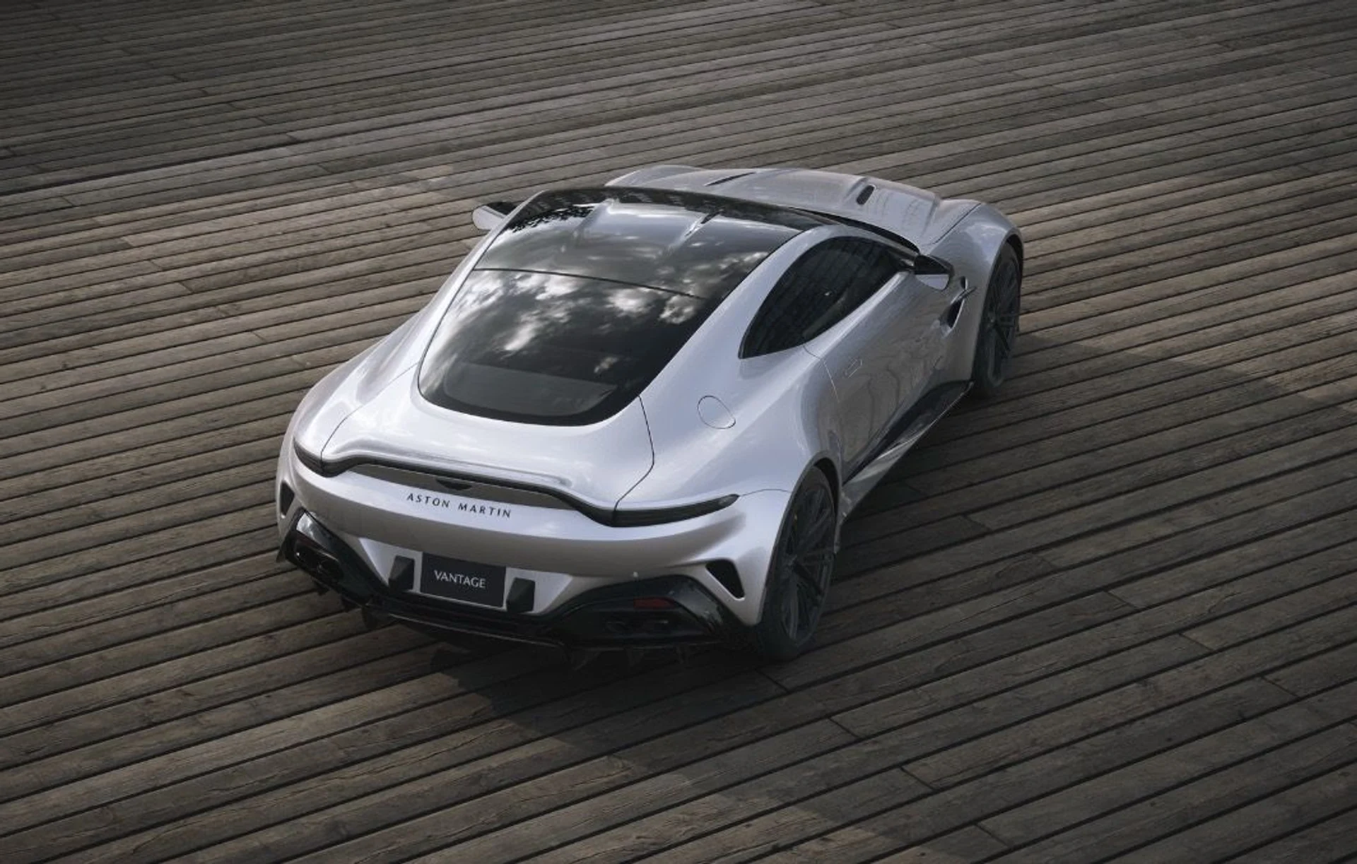 mph007_352459732_New_2026_Aston_Martin_Vantage_f27a328e8e