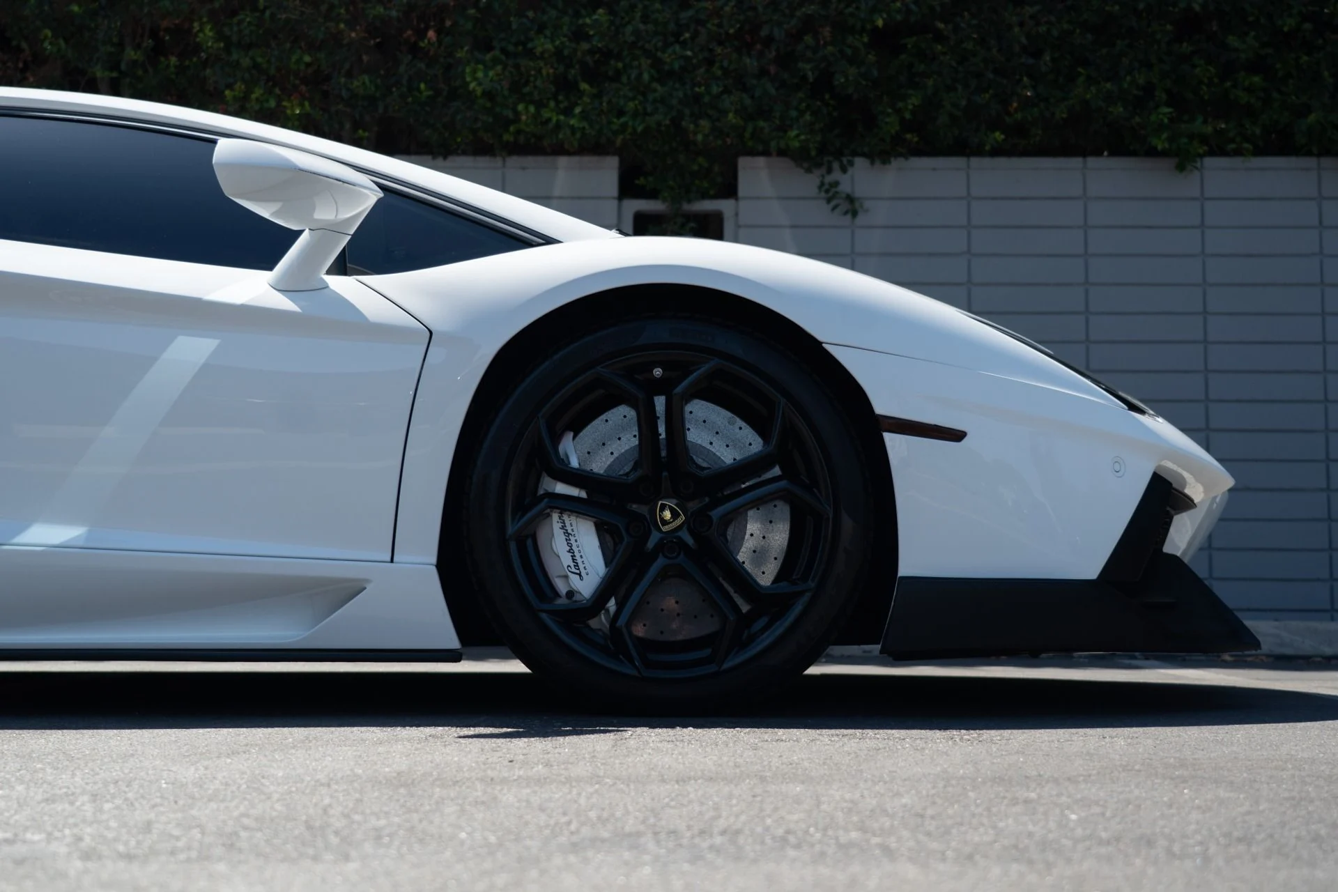 mph007_3527827554_Used_2012_Lamborghini_Aventador_LP_700_4_1757453285_c9aeea699e