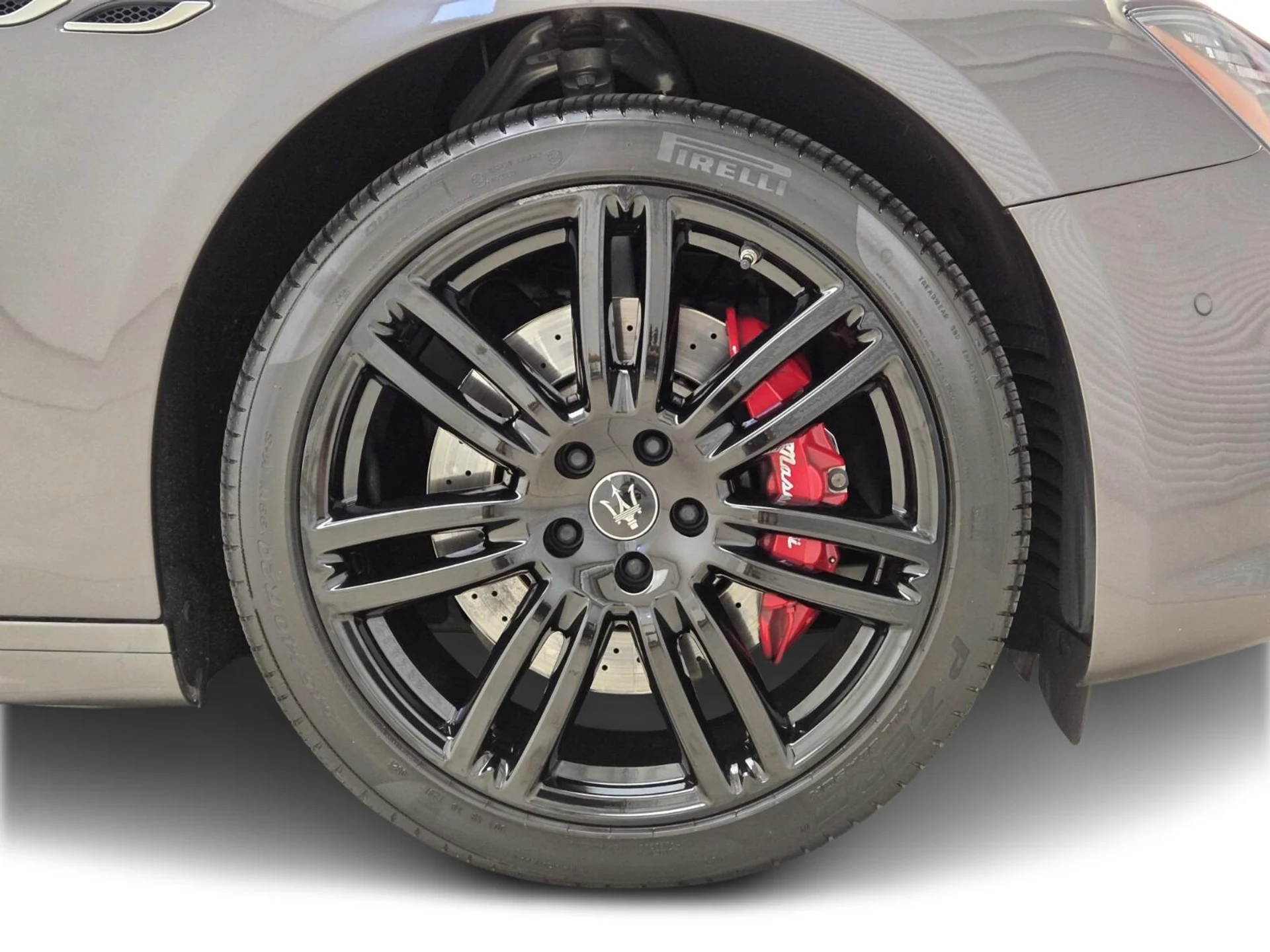 mph007_3532334346_Used_2022_Maserati_Ghibli_Modena_1753165972_2f16cde287
