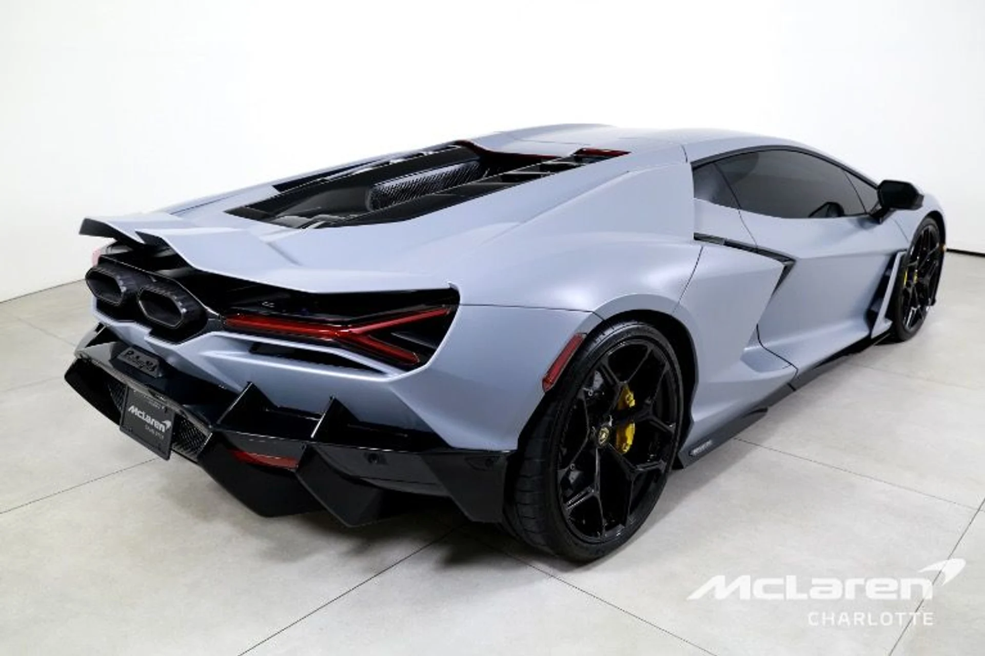 mph007_3534567410_Used_2024_Lamborghini_Revuelto_d076077581