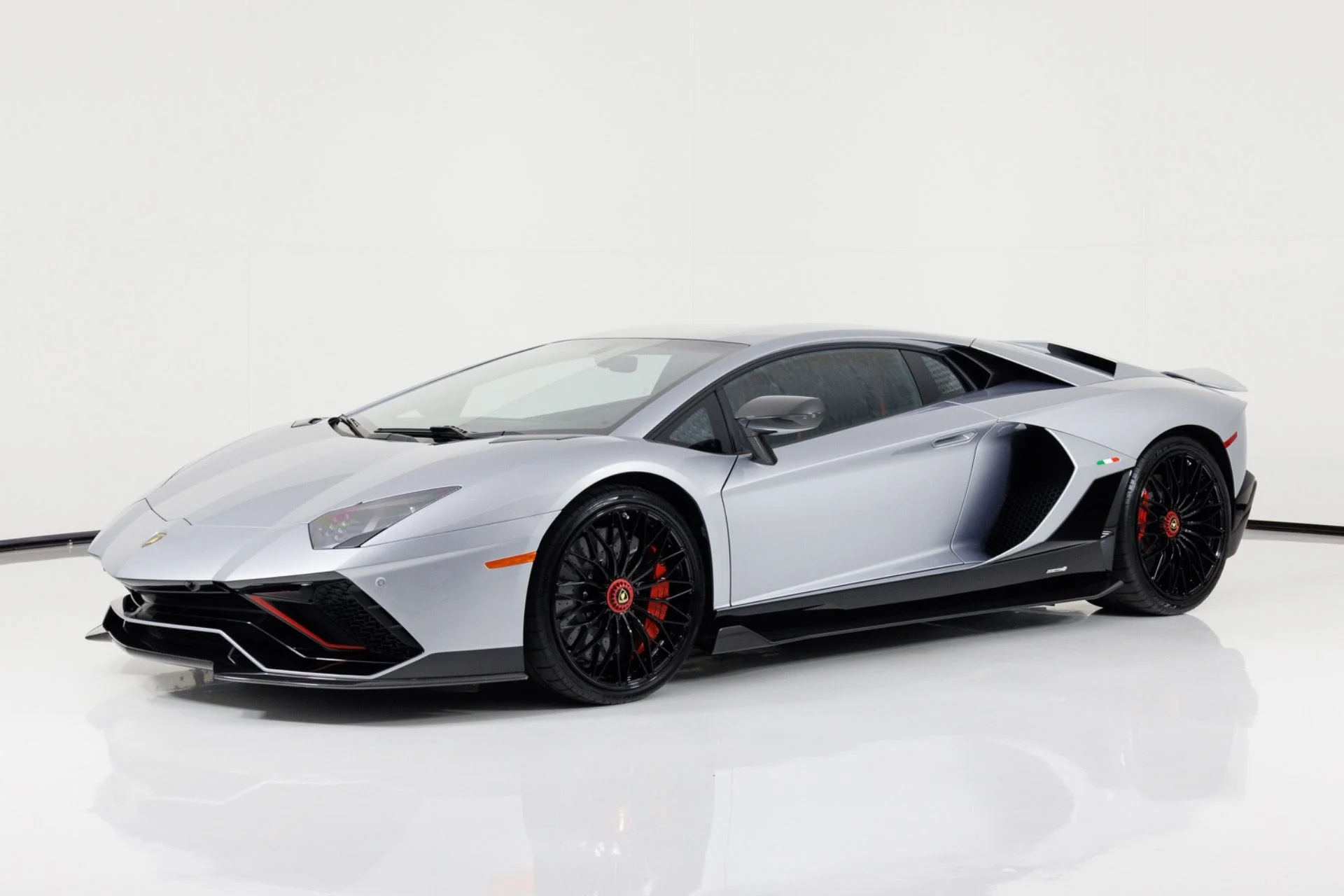 mph007_3534756426_Used_2022_Lamborghini_Aventador_LP_780_4_Ultimae_1784925940_72c46c6c0a