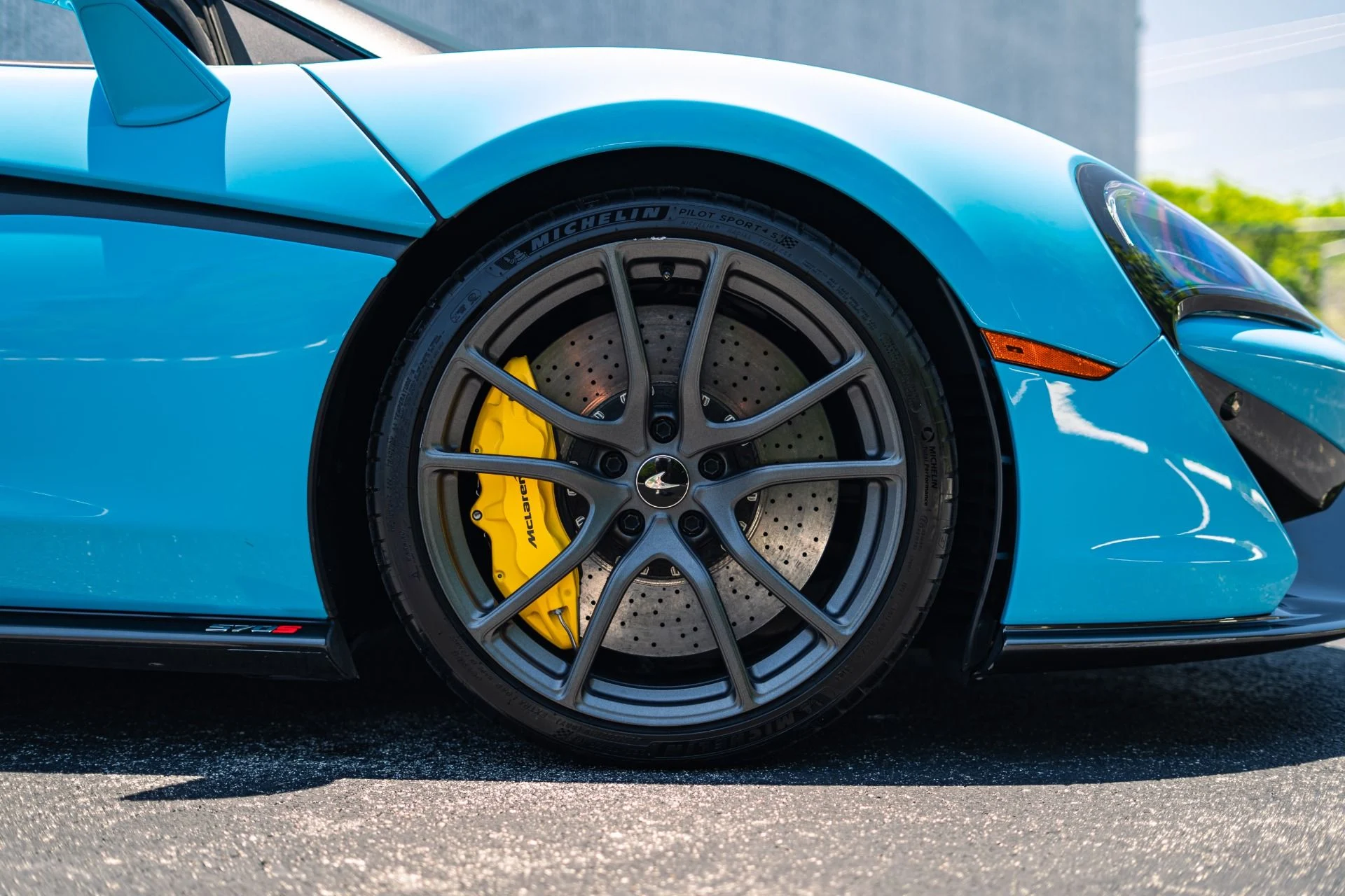 mph007_3538111646_Used_2019_Mc_Laren_570_S_Spider_1781728505_e54fd2cff8