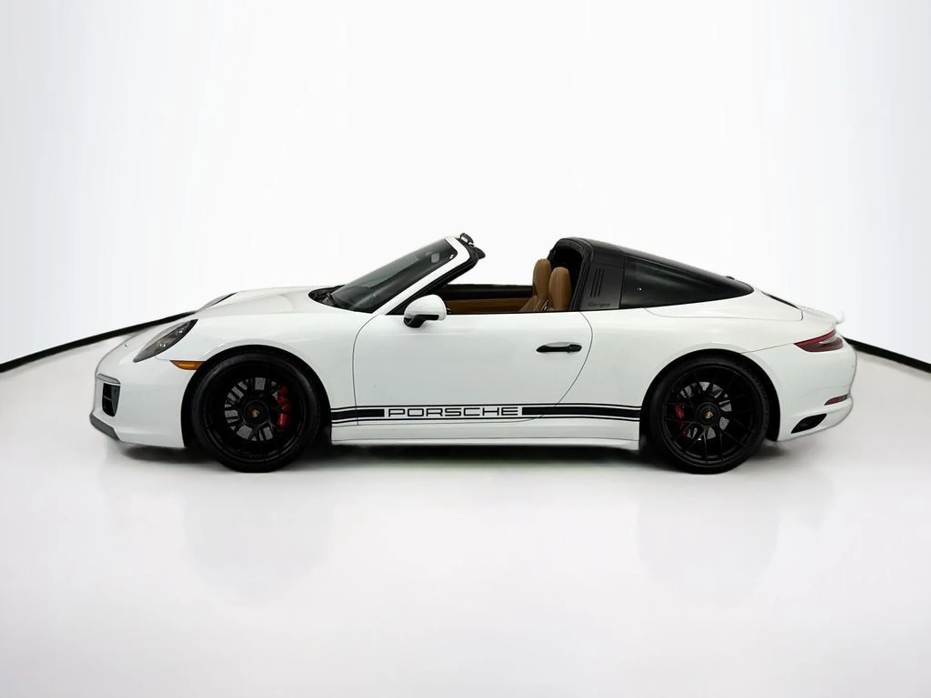 mph007_3543236554_used_2019_porsche_911_targa4s_8119_23031857_8_1024_76f8b034fb