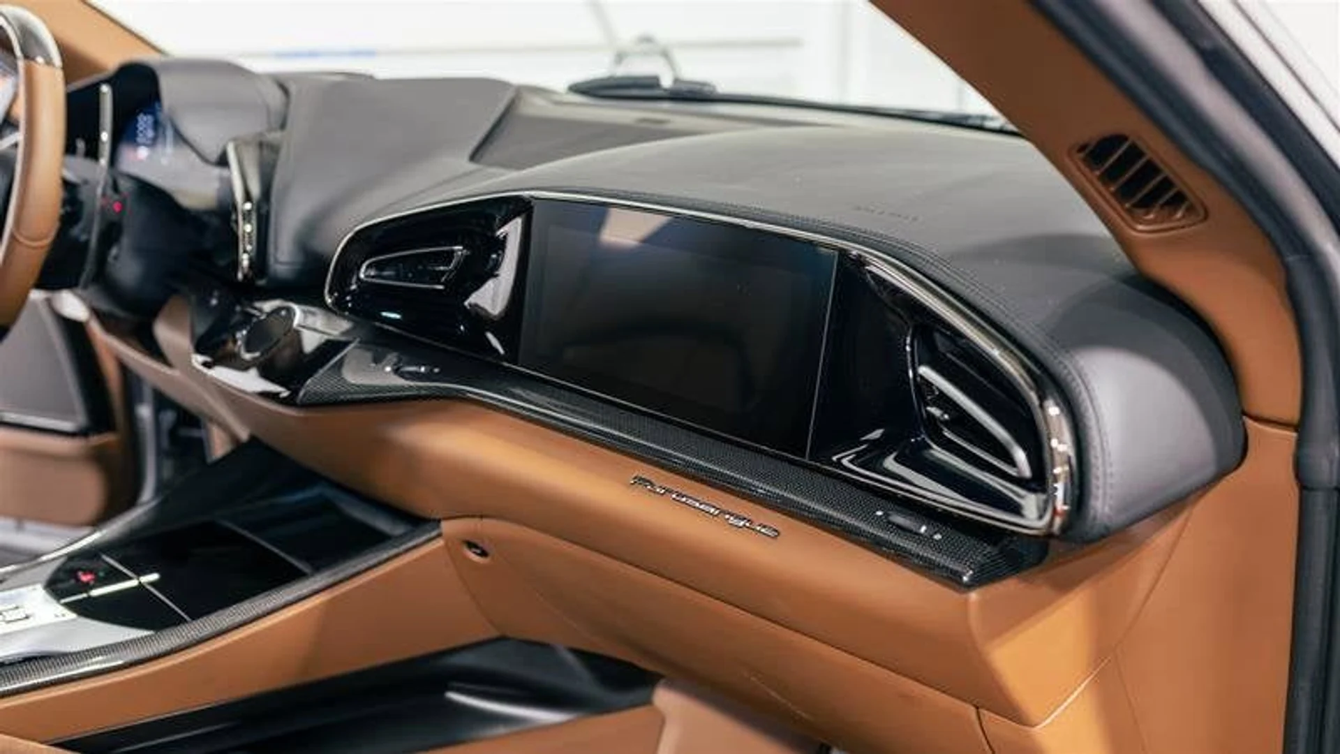 mph007_3543284101_5a2e39f8e595413abf3a69dbc2a7bc9a_eb051011ad