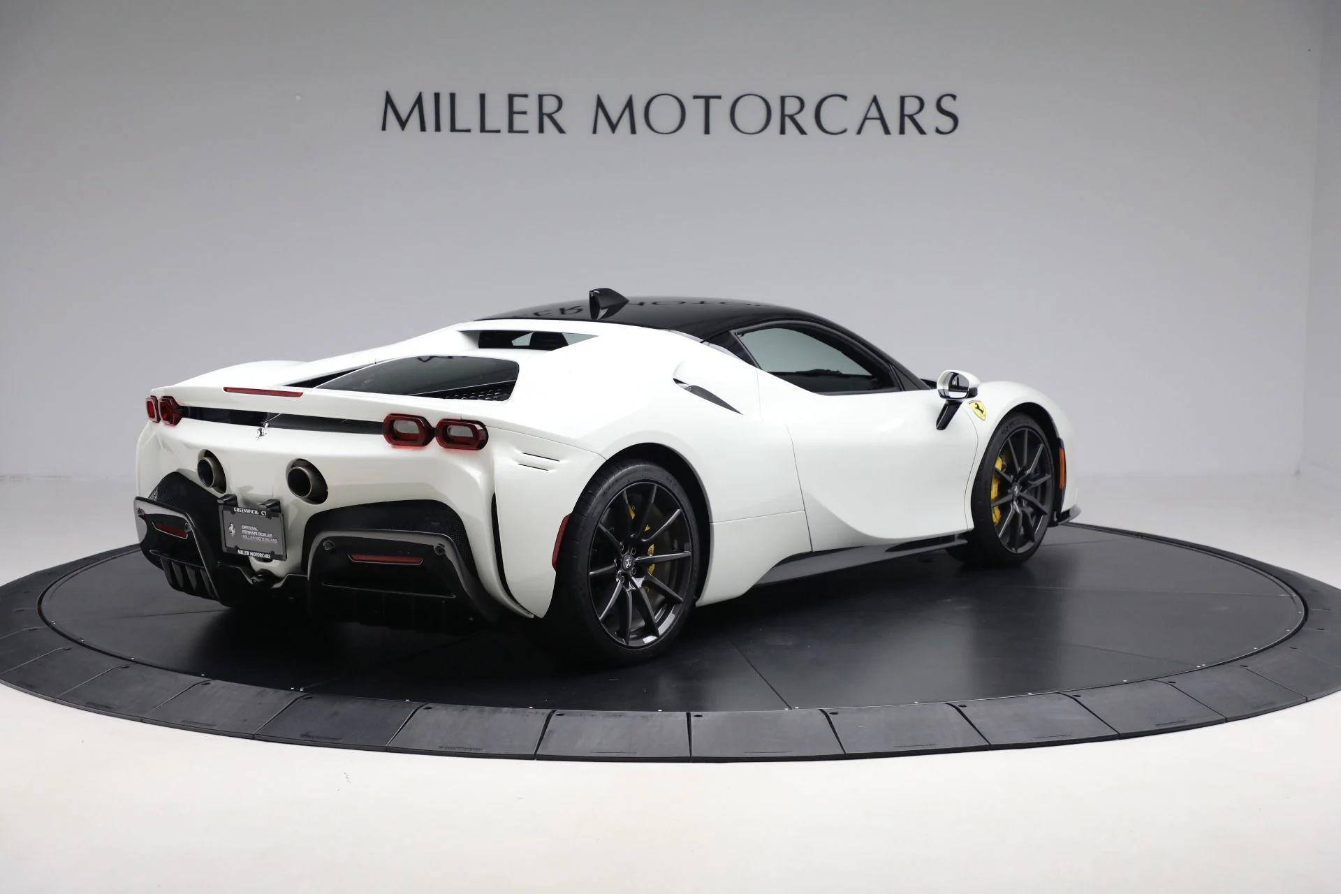 mph007_3545123763_Used_2021_Ferrari_SF_90_Stradale_12c58d0785
