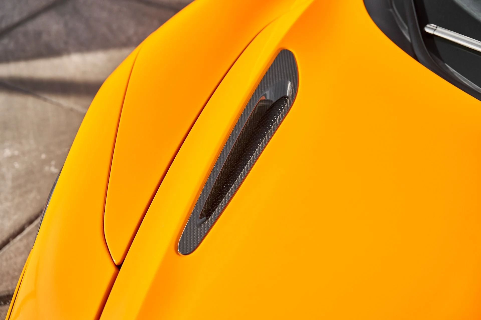 mph007_3545271424_Used_2018_Mc_Laren_720_S_Performance_1766270056_ea00c62097