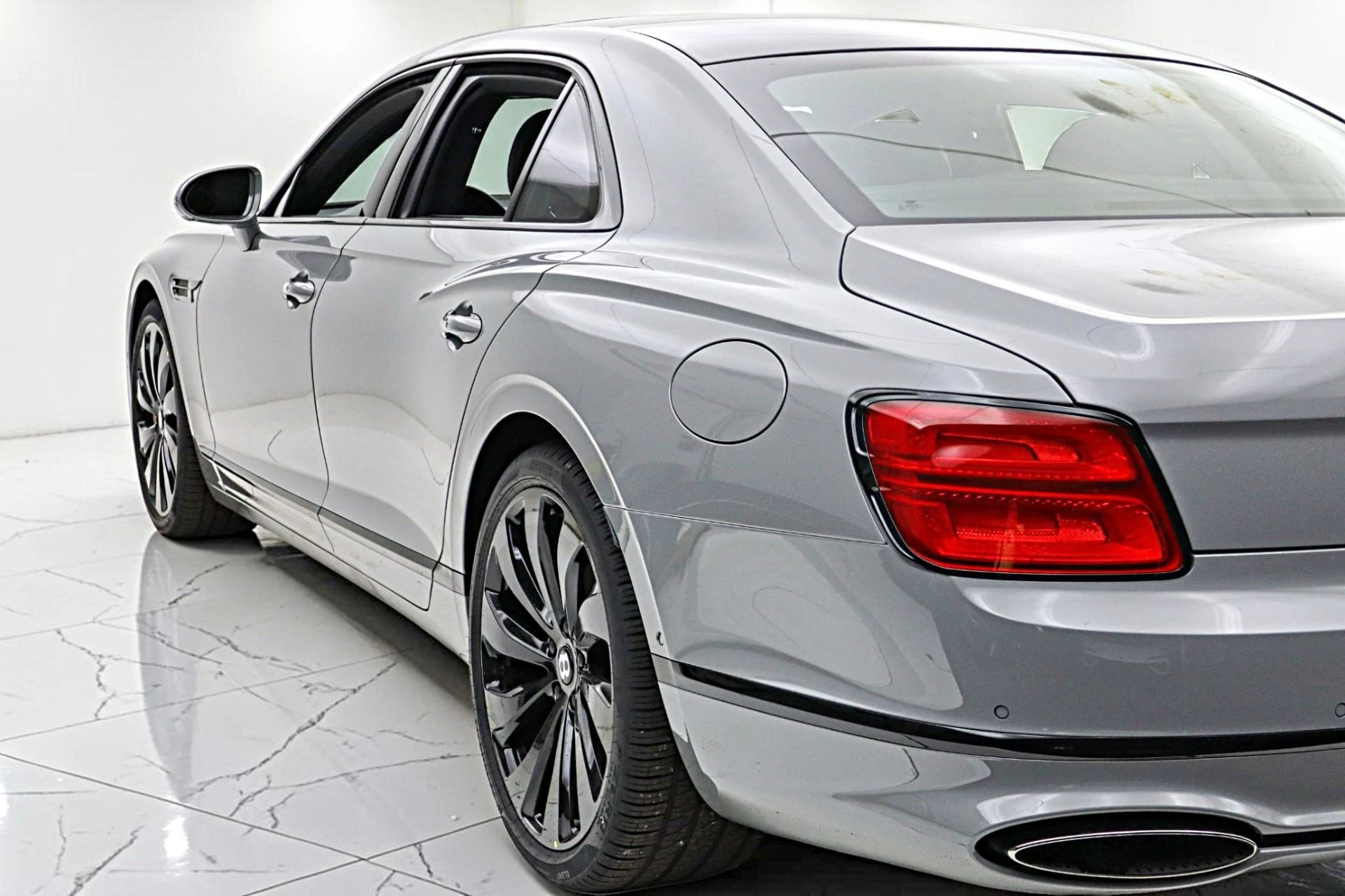 mph007_3547038964_New_2026_Bentley_Flying_Spur_8589f6ab04