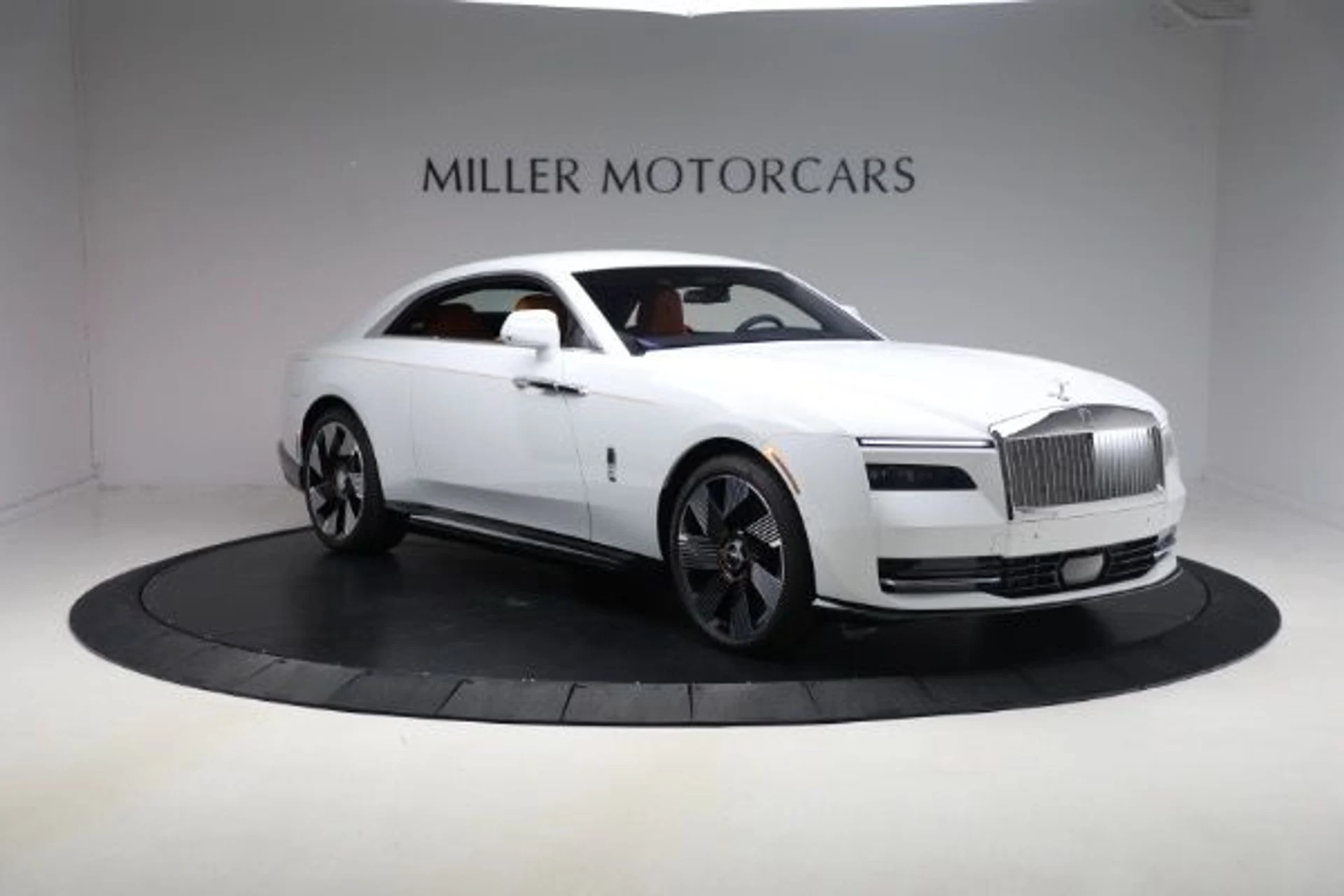 mph007_3547738144_Used_2024_Rolls_Royce_Spectre_10bdad63c3