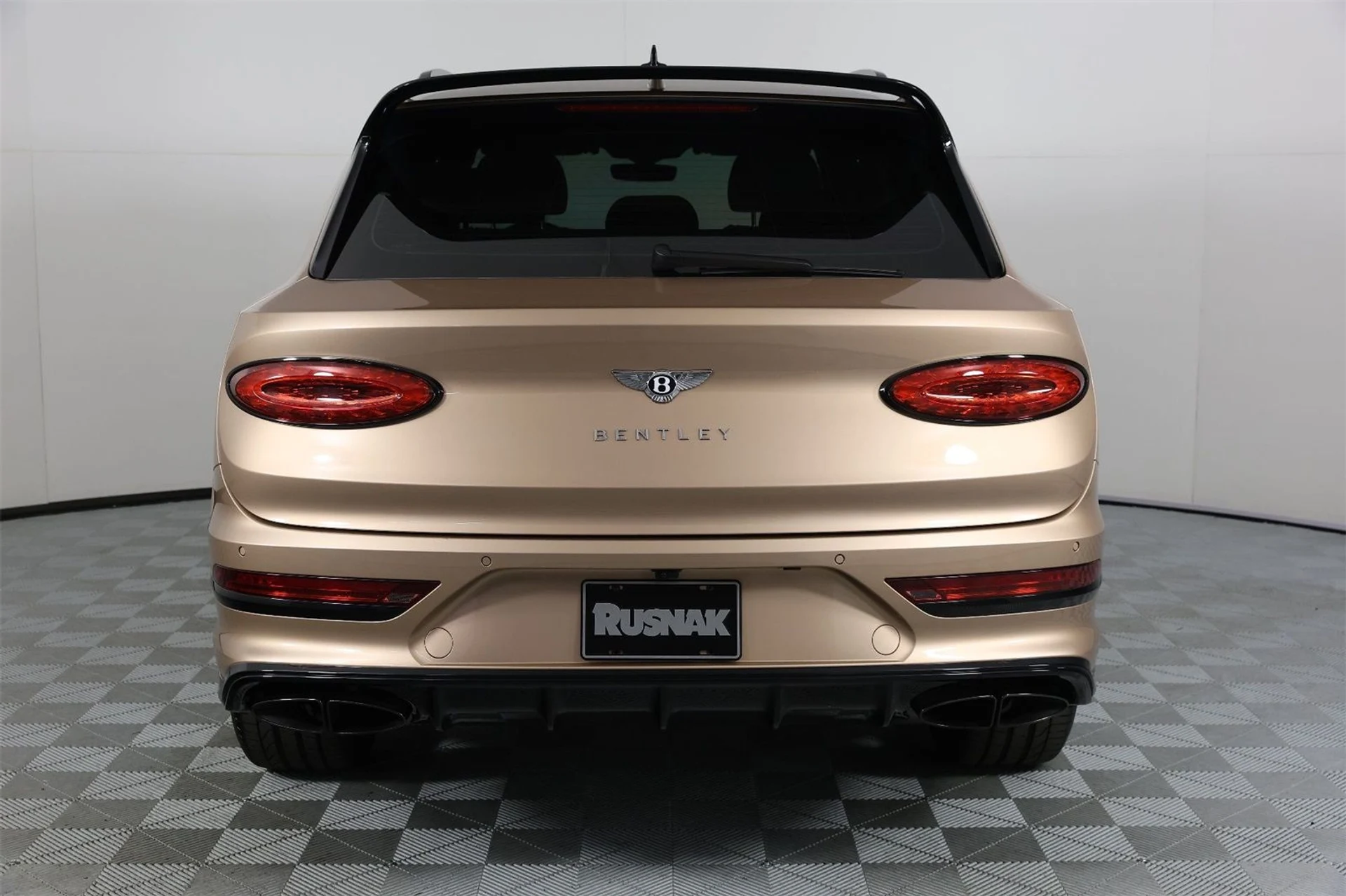 mph007_3551424890_be9eb8b3595def80e6734ecc3af83eee_d385911a0f