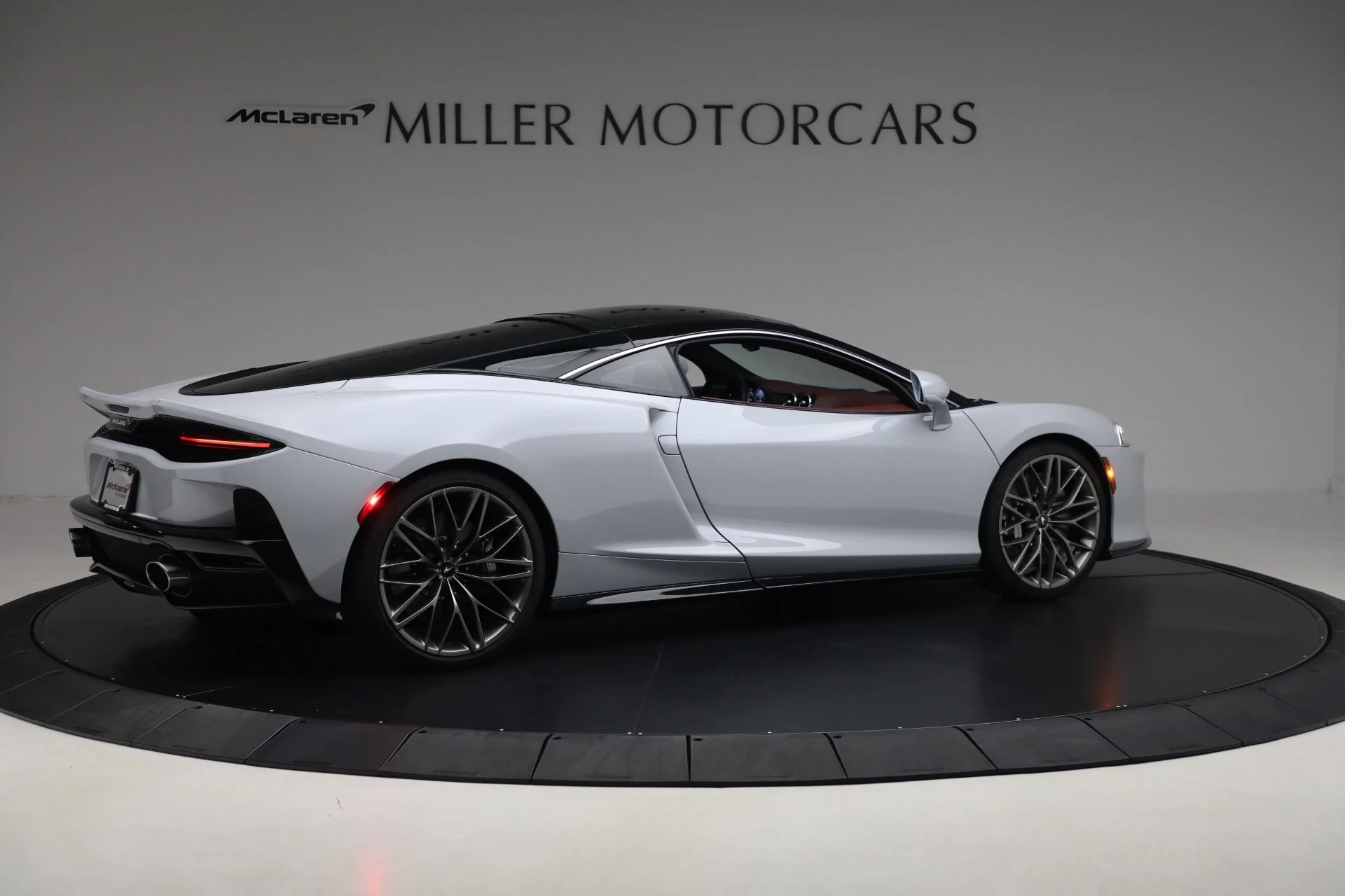 mph007_3578225238_Used_2023_Mc_Laren_GT_Luxe_e9e8d84c2c
