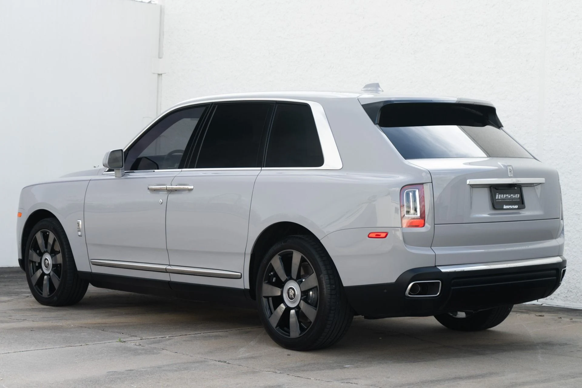 mph007_3579182564_Used_2024_Rolls_Royce_Cullinan_1787179437_1b79e769dd