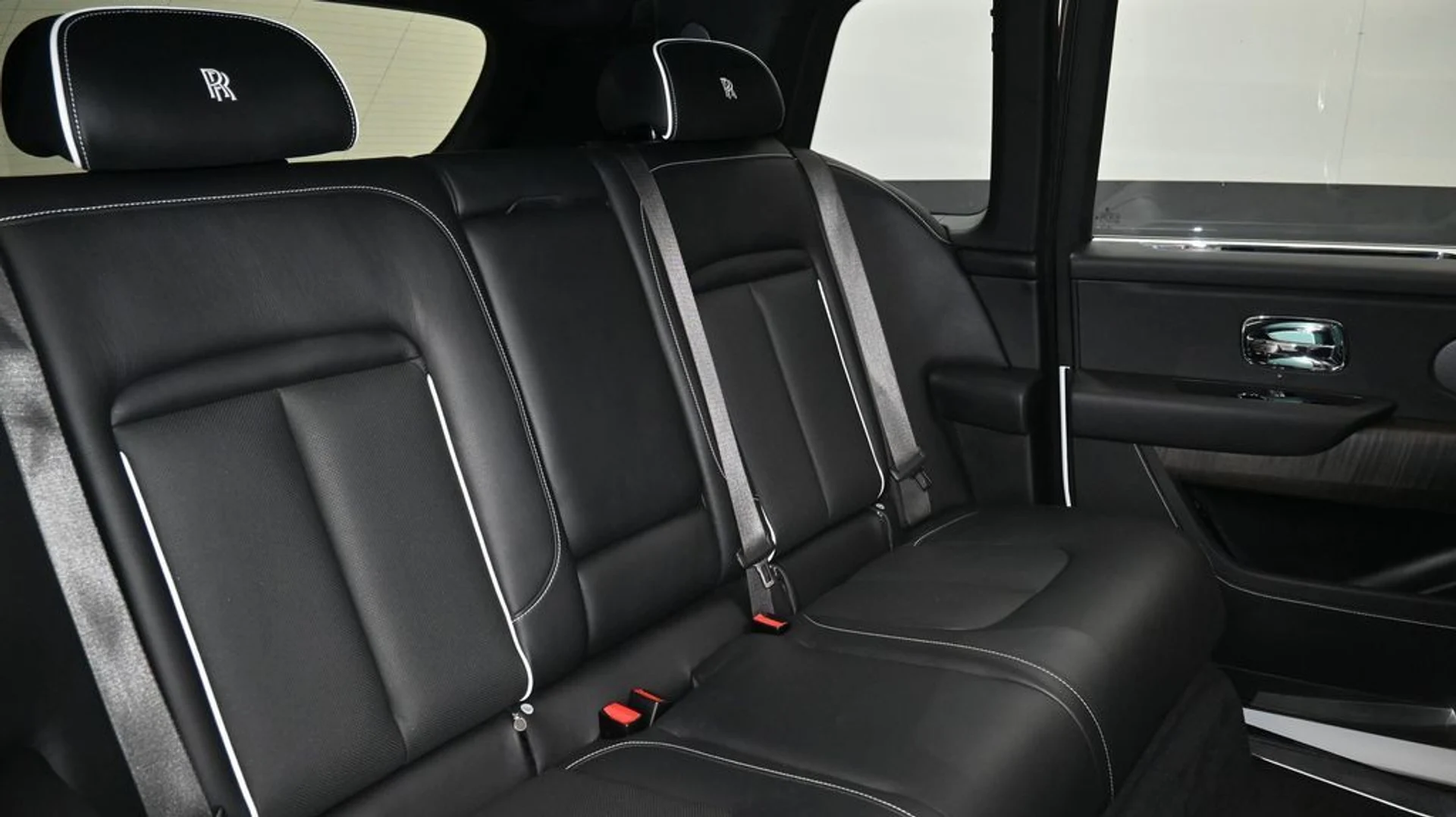 mph007_3582044838_cdc7e6870e6298293c81440d69c2cfbdx_370d106e1c