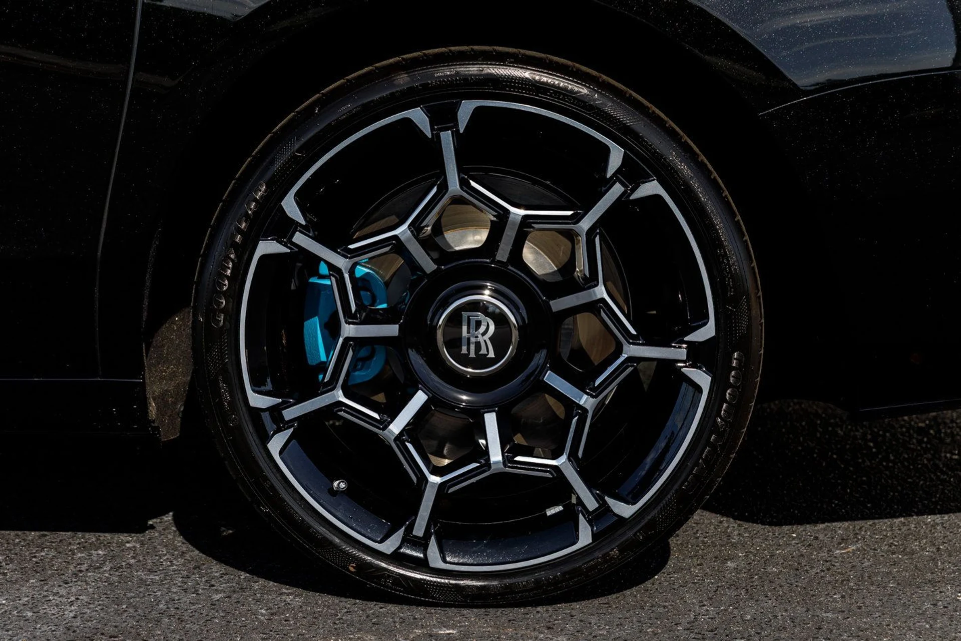 mph007_3592367840_fa7b5a1ad7ae84c16f54391363a68924x_26b60a8024