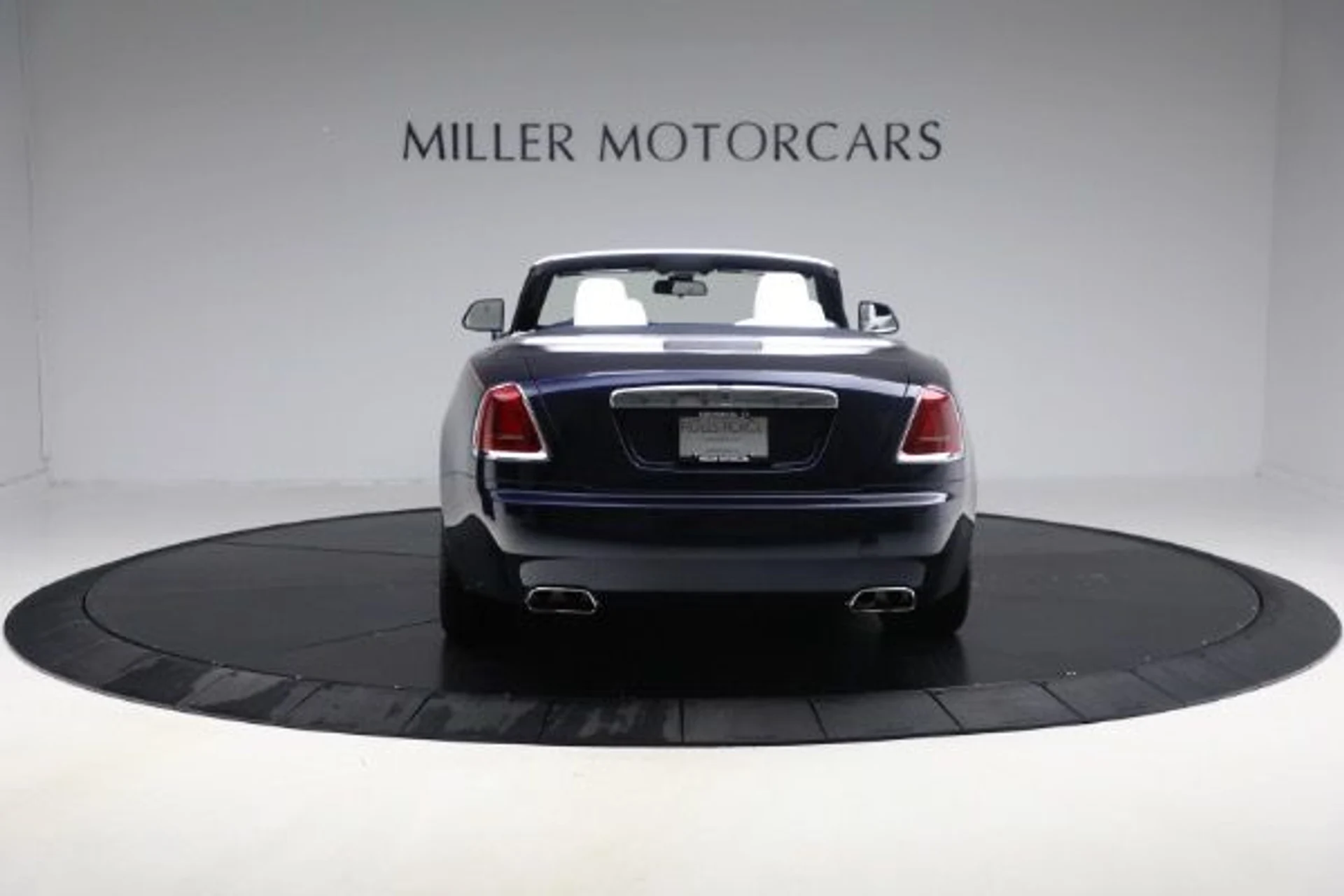 mph007_3594954465_Used_2019_Rolls_Royce_Dawn_ea2c479d01
