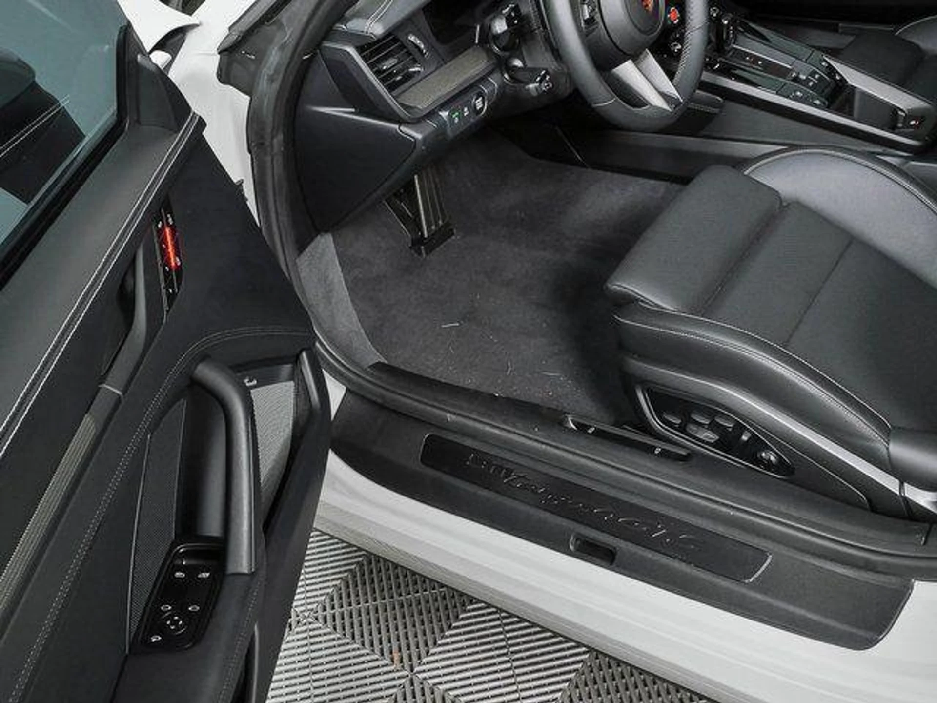 mph007_3595208440_u_OX_7tym1_Kc_Hs_Tjf4_Jb4vi_Fakh_KM_48d6e1a625