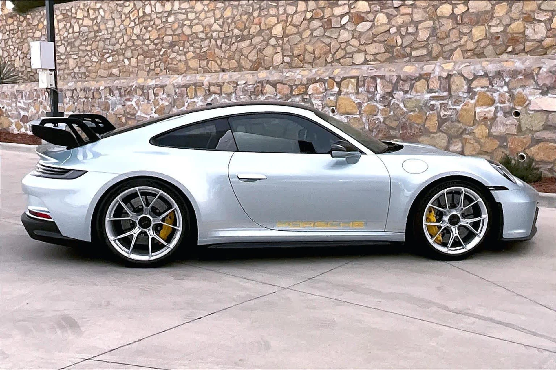 mph007_359656393_4d81fb452d45a2b51a2c7f303dfa8cf0_4e95ec7988