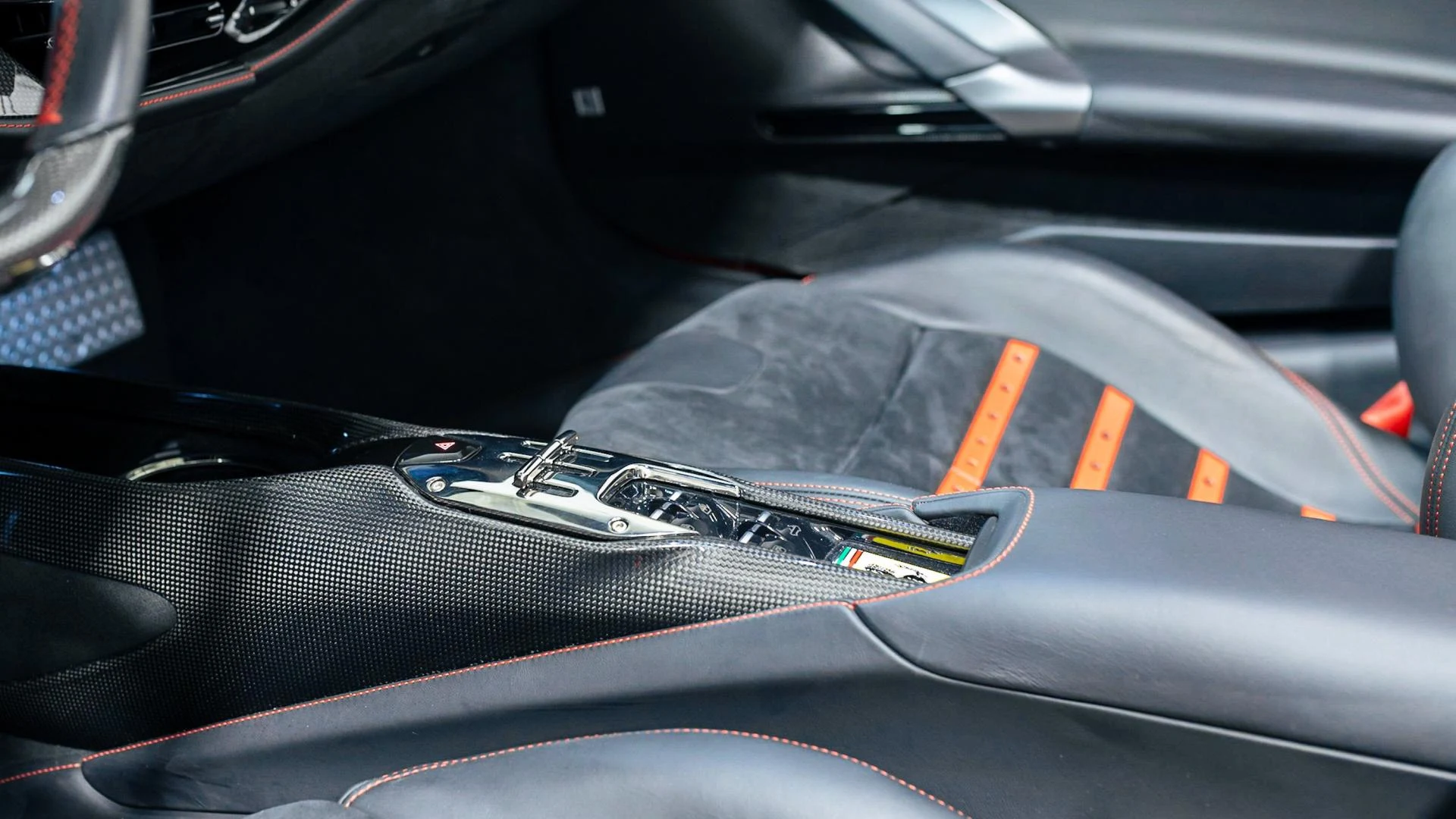 mph007_3598986539_Used_2022_Ferrari_SF_90_Spider_Base_1789645465_fb69fd5b2d