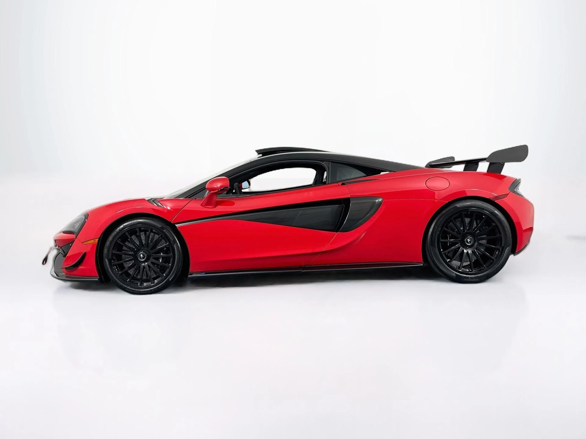 mph007_3600922388_Used_2020_Mc_Laren_620_R_1787114615_7519e5398c