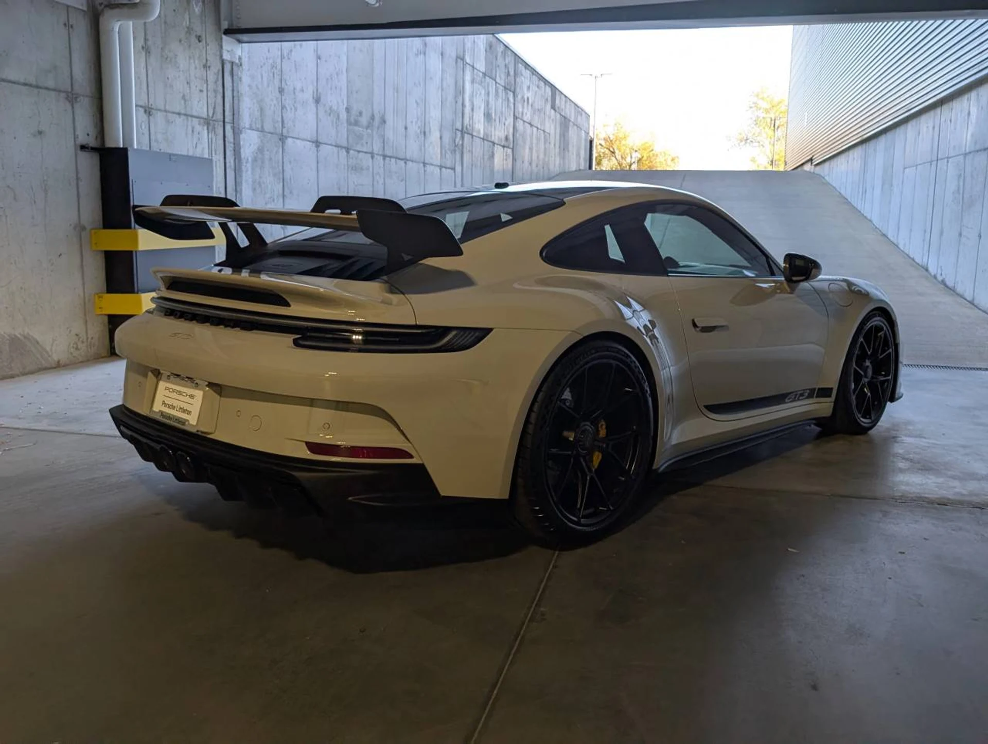 mph007_3604989523_38f8258ff0a7469bdcc6725ffe942b7cx_0b111b50e3