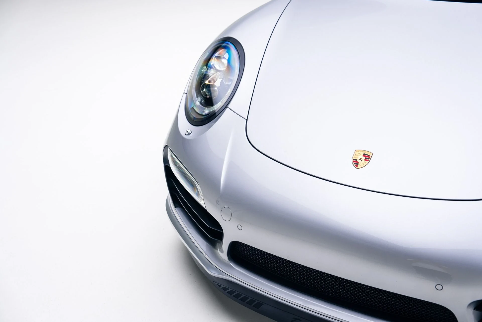 mph007_3626051609_Used_2016_Porsche_911_Turbo_S_1764978291_b7b9f70421