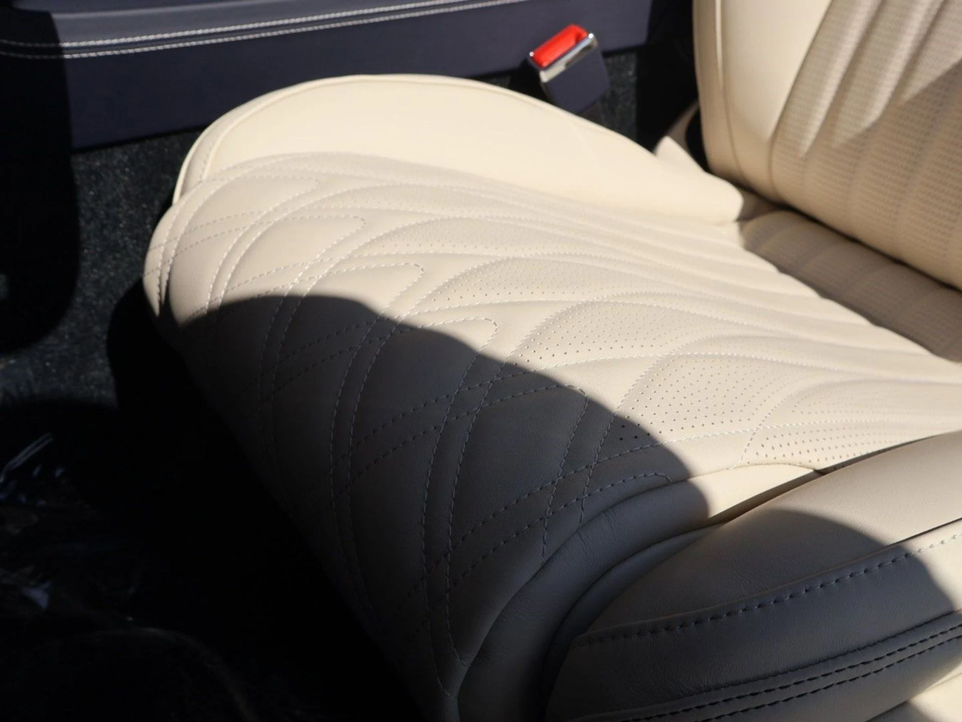 mph007_3627631011_107a0a4c6b7e376169efc25a965d7c83x_ccc1f9a505