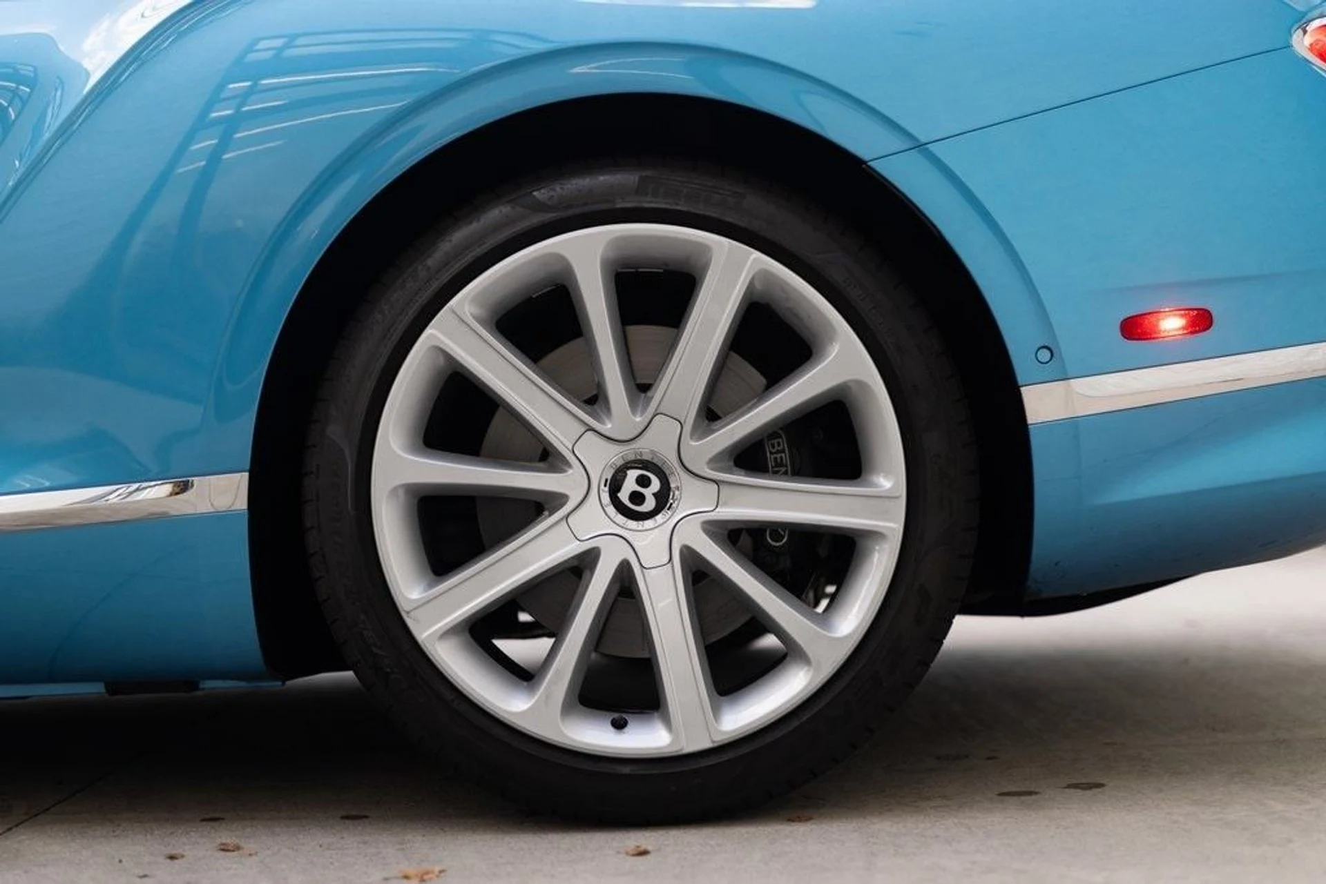 mph007_363198853_9952029d8aade57ce3ce607bca69828cx_08b6a7d3e6