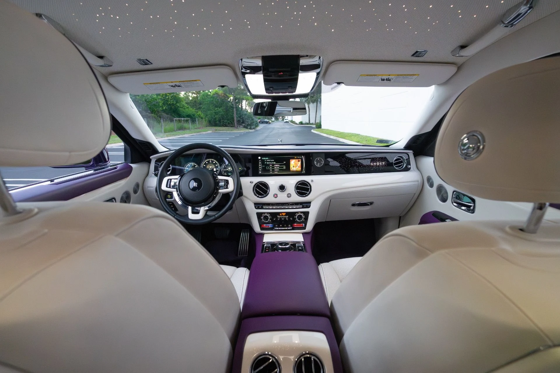mph007_3634050078_Used_2021_Rolls_Royce_Ghost_1762913749_d4fa1739d4
