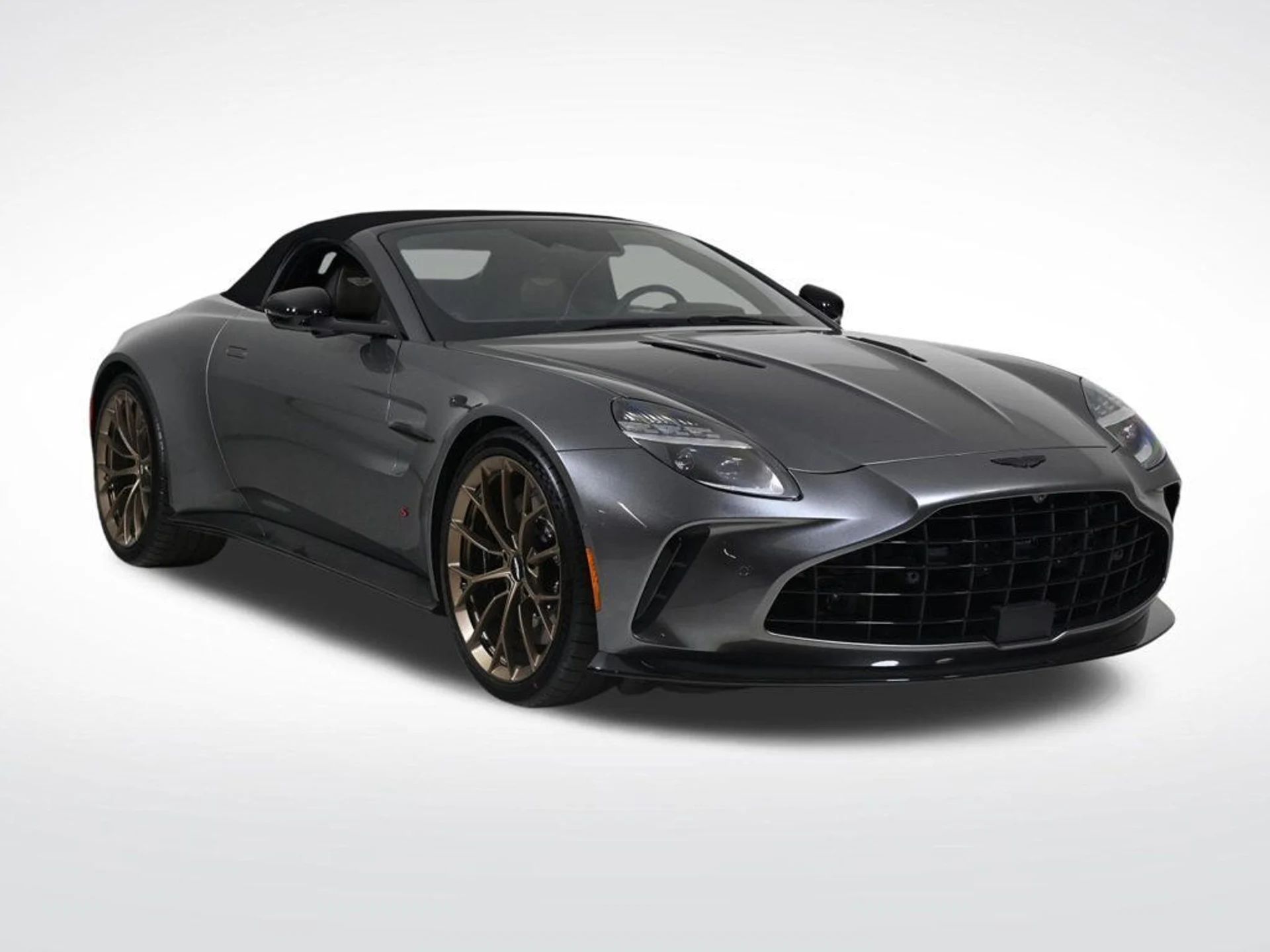 mph007_3639175252_used_2026_aston_martin_vantage_s_11350_22984159_7_1024_5c54808a4f