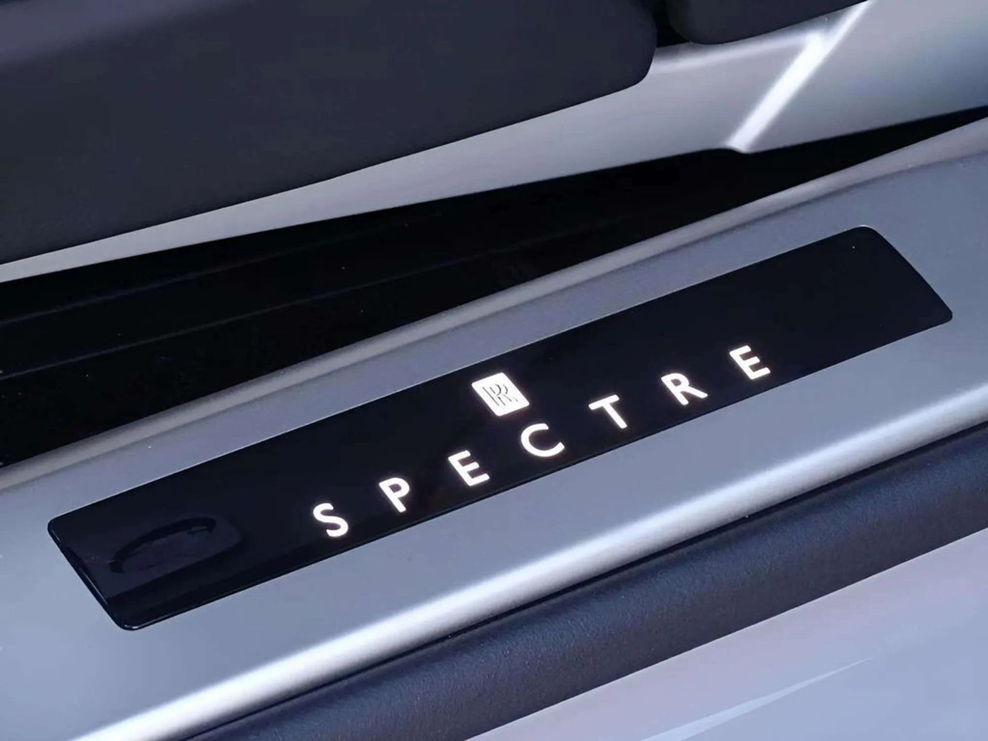 mph007_3640427363_dm3801dbipkuprfdb64fhskys18o_42b6ca299b