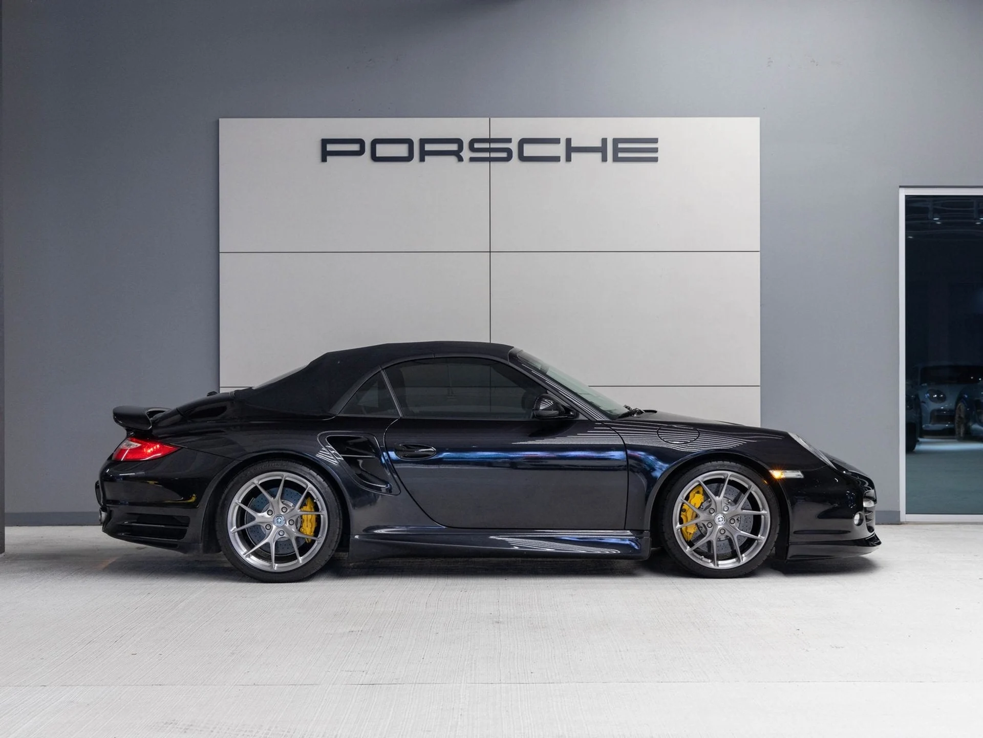 mph007_3644923562_8_3f64e529bc