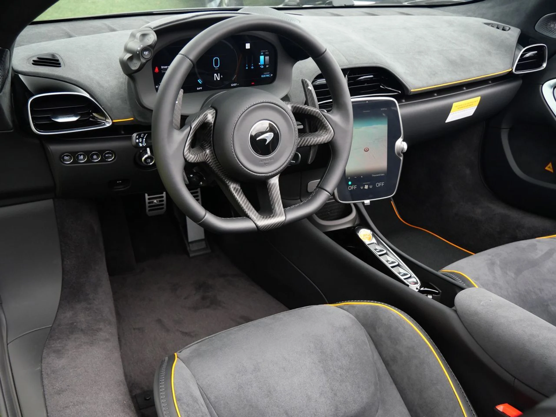 mph007_3651115835_79901cd8c1d06bff6a8ee101e2d0e427x_b1bc721336